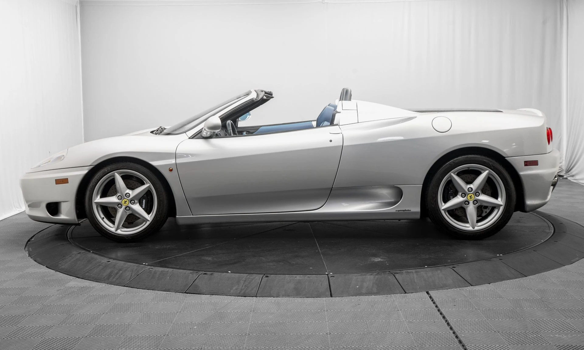 mph002_2362697918_926fca952cf24b468d1bc54374ff4d65_ea740fa918