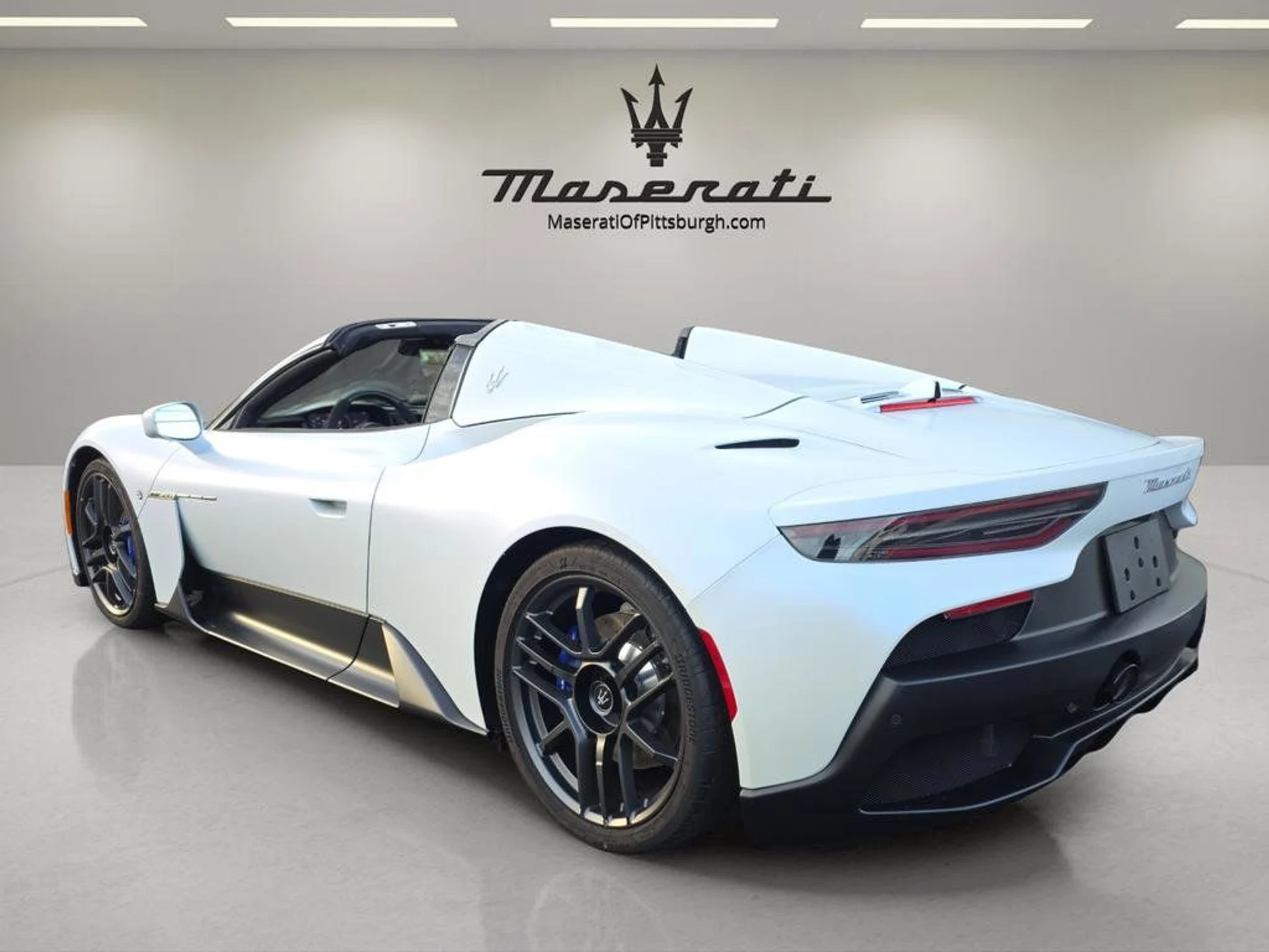 mph002_2363214631_e90d9495daea48c4a392dff8d62146b1_bec5b050bf