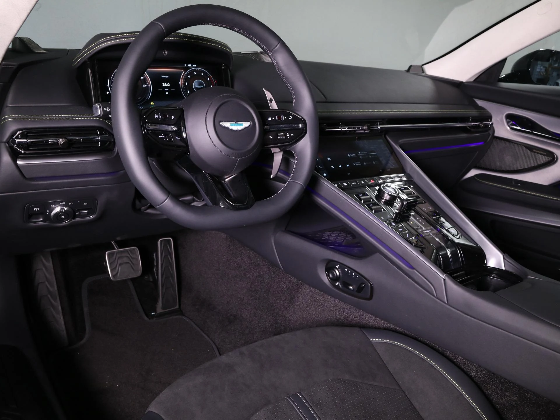 mph002_2368920454_New_2025_Aston_Martin_DB_12_1763585556_c6ba6ce8f1