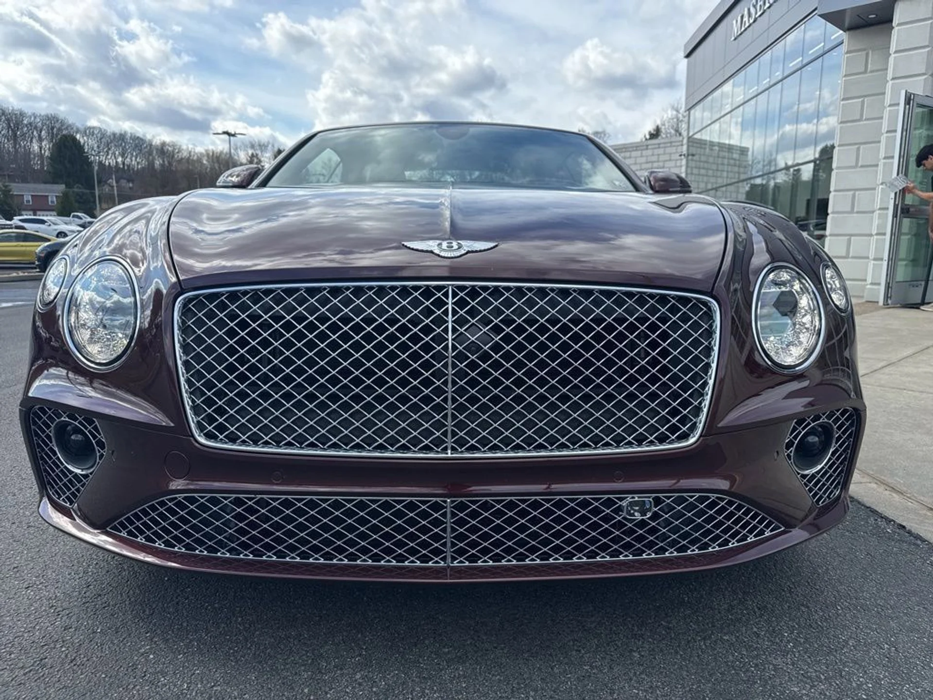 mph002_2372830333_18770597644c4deeb40b951aebc9386f_01a9216144