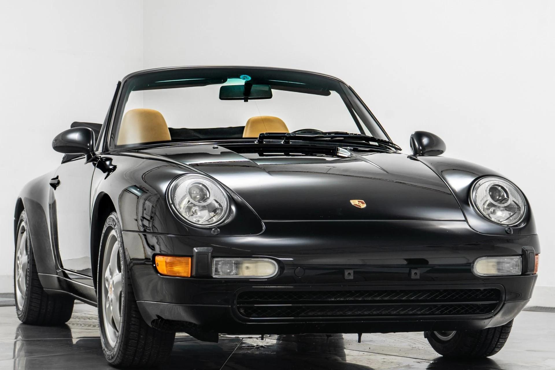 mph002_2379676604_Used_1996_Porsche_911_Carrera_Cabriolet_1755881184_df7a8de6b1