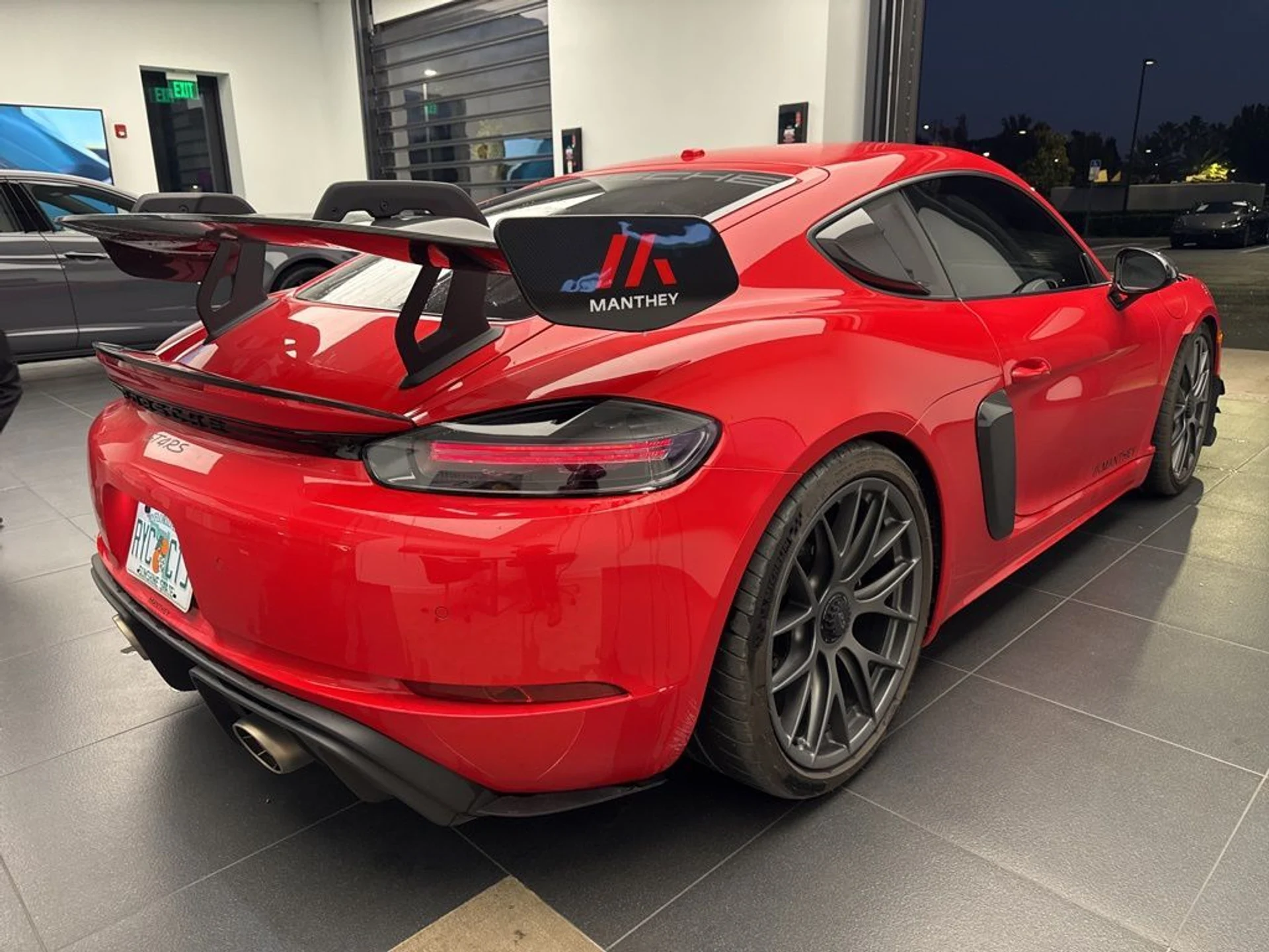 mph002_238024994_76cd9c8893c0dde4c8c9f68b2c29f09ax_f9d10ffd10