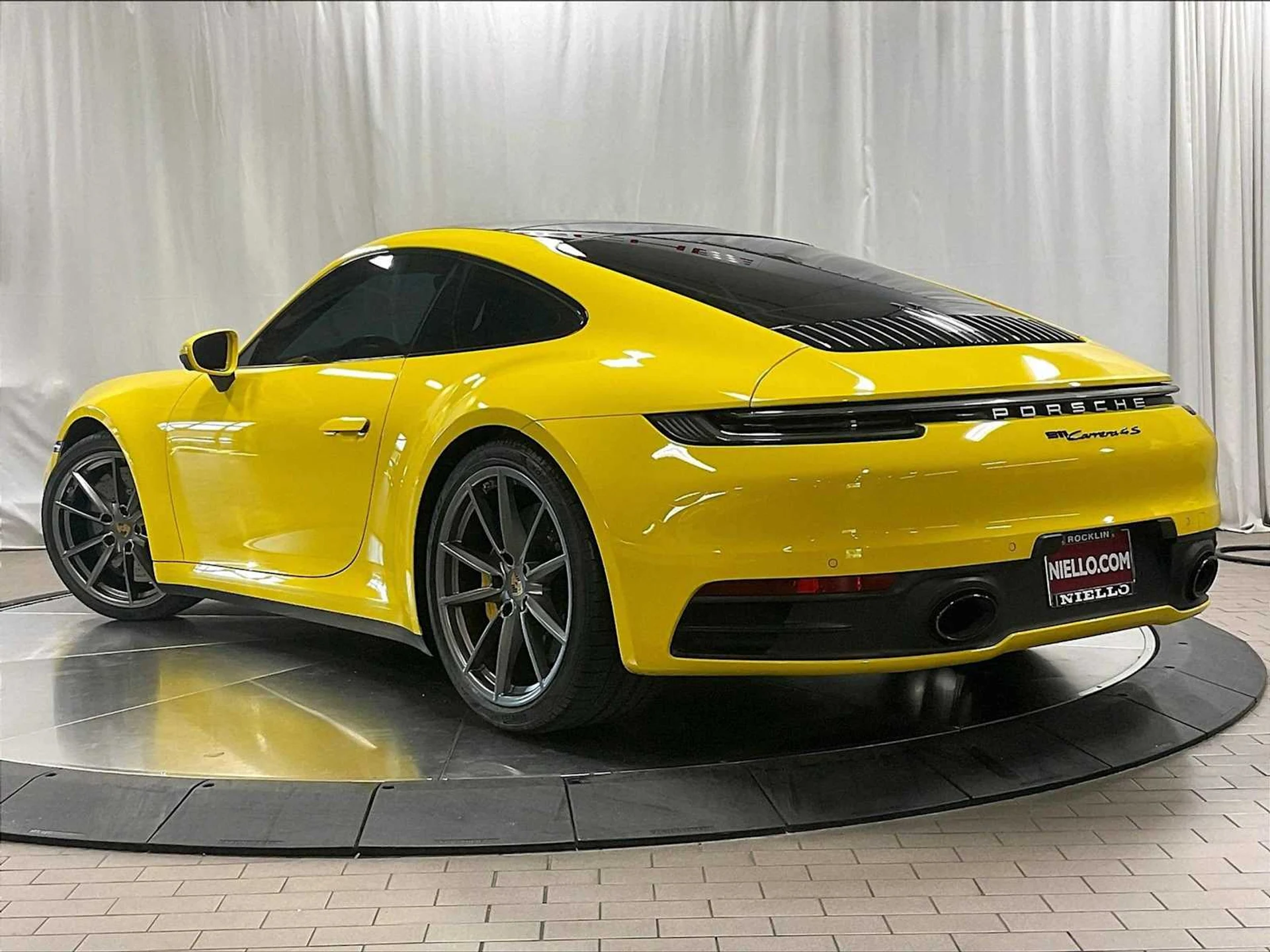 mph002_2393077125_bcf83b2a71d7f3063a02e987d6d48574x_cd363aa2bc