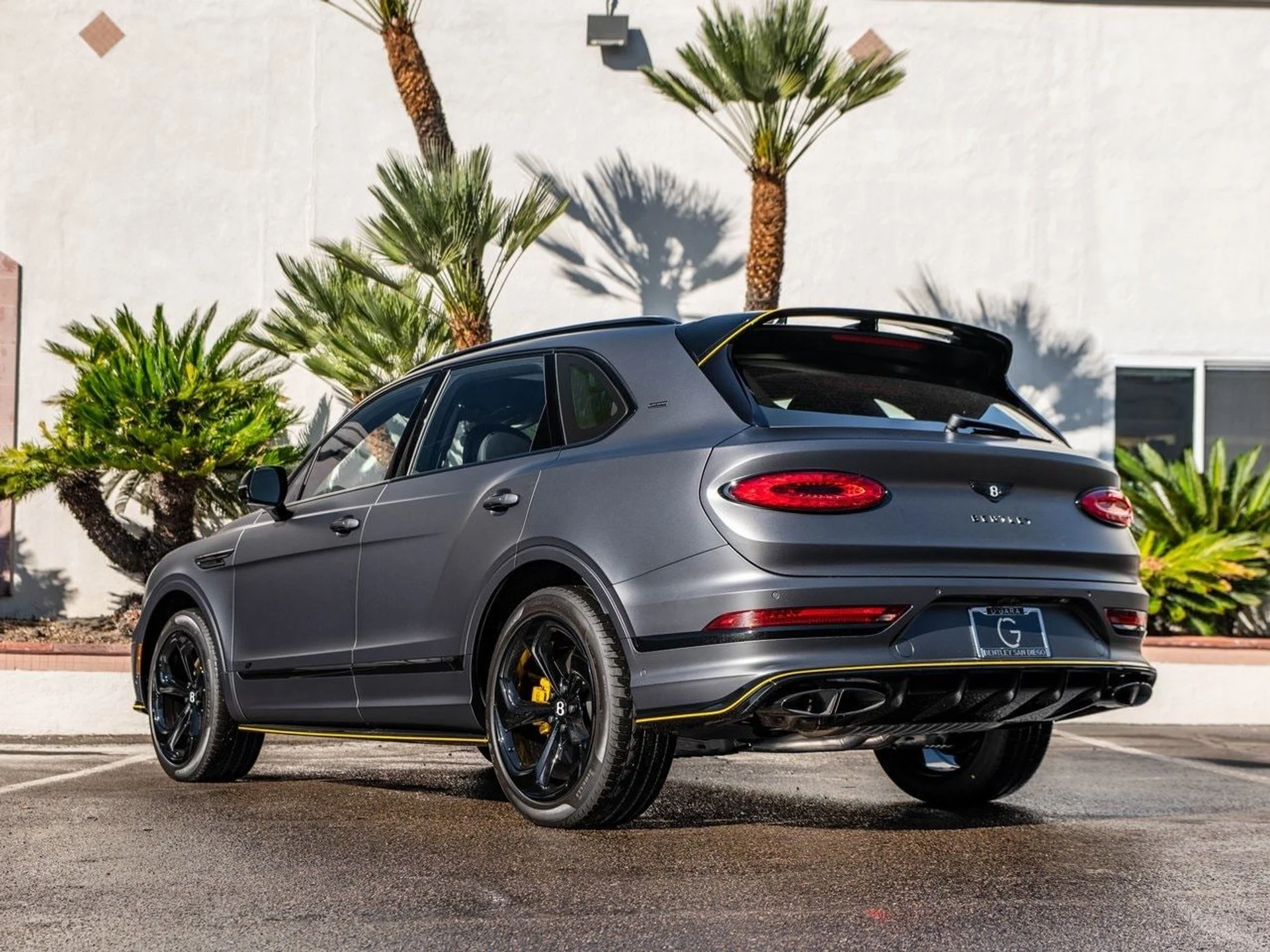 mph002_2393353518_c93bbb8e6766de53137b96ac870d9353x_82424aca37