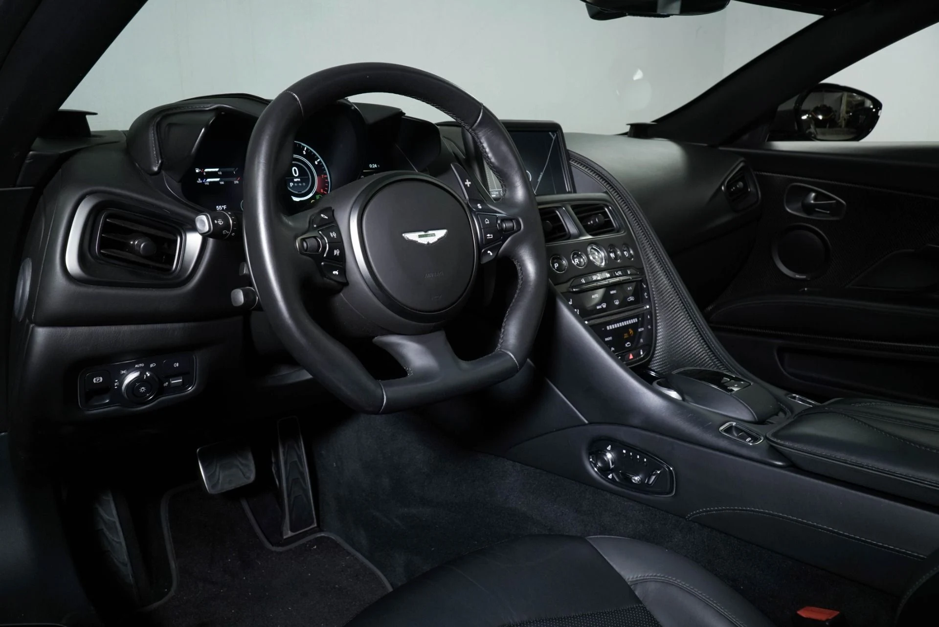 mph002_2404670481_Used_2020_Aston_Martin_DBS_Superleggera_1765307997_fc91da8e57