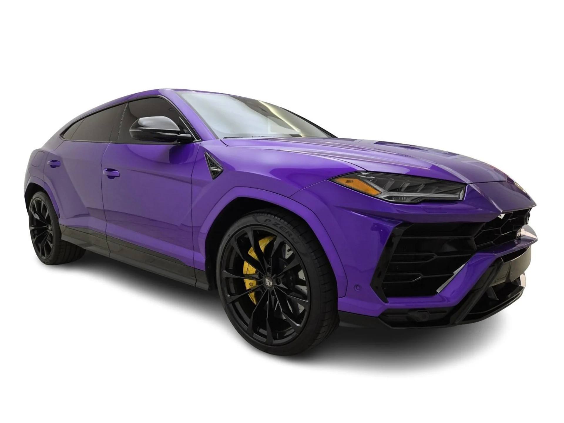 mph002_2415546582_Used_2022_Lamborghini_Urus_1760597888_61c0cc9397