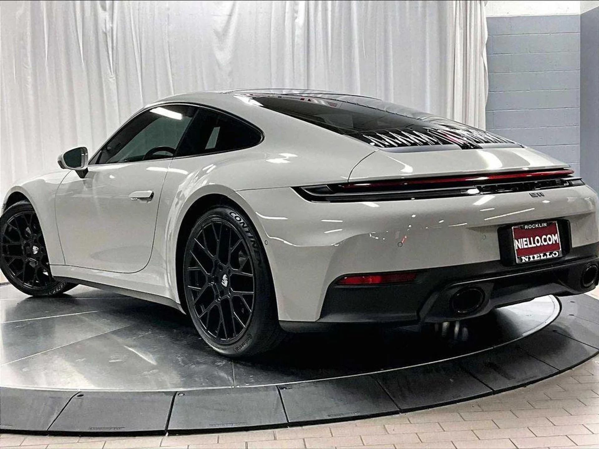 mph002_2420628584_b_PE_4oqtip_DU_Tqu_X_Pag1_HNY_g47_I_55068b818e