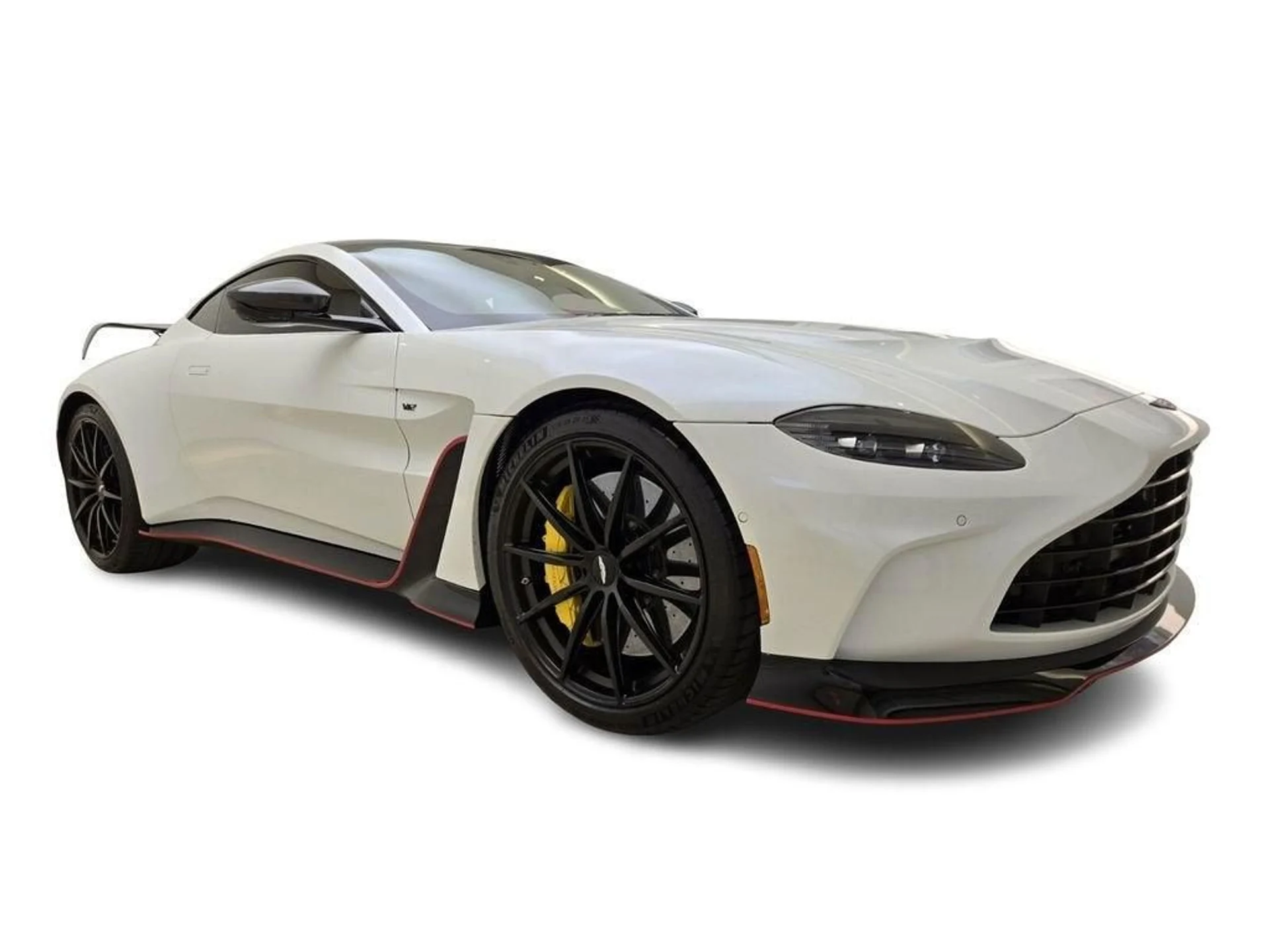 mph002_2425175032_Used_2023_Aston_Martin_Vantage_1771611580_8683a96e5c