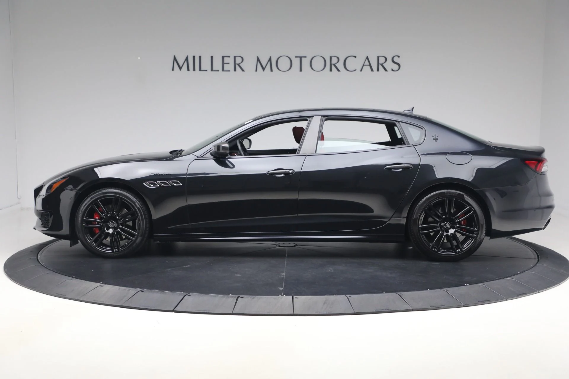 mph002_2426079331_Used_2022_Maserati_Quattroporte_Modena_Q4_1776360764_595f3d2aae