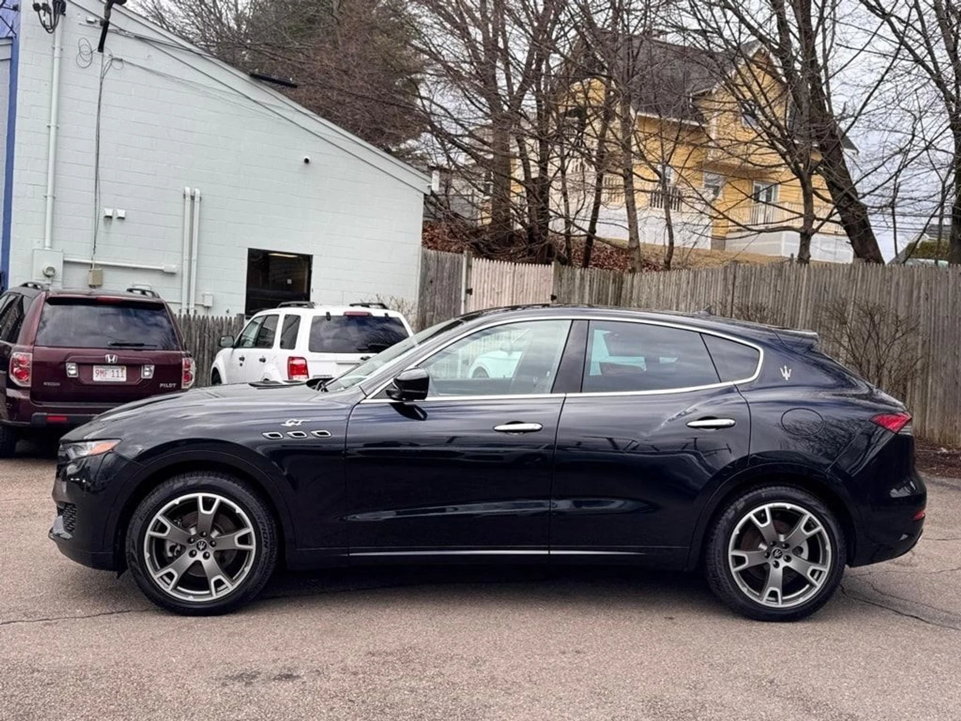 mph002_2436651863_7aa22d7624f88f68840824255e951f24x_b6305d9513