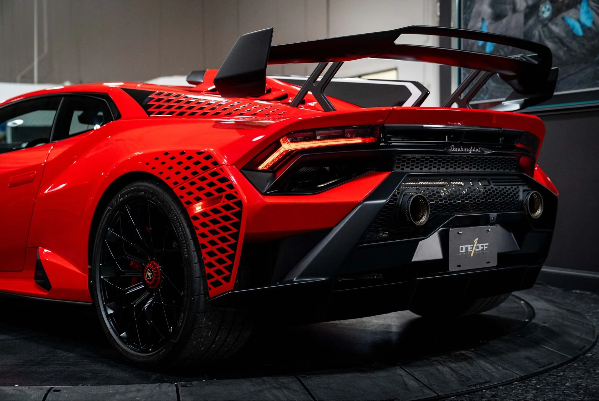 mph002_2437421409_Used_2022_Lamborghini_Huracan_STO_Ad_Personam_Paint_1767634338_9cc088b657