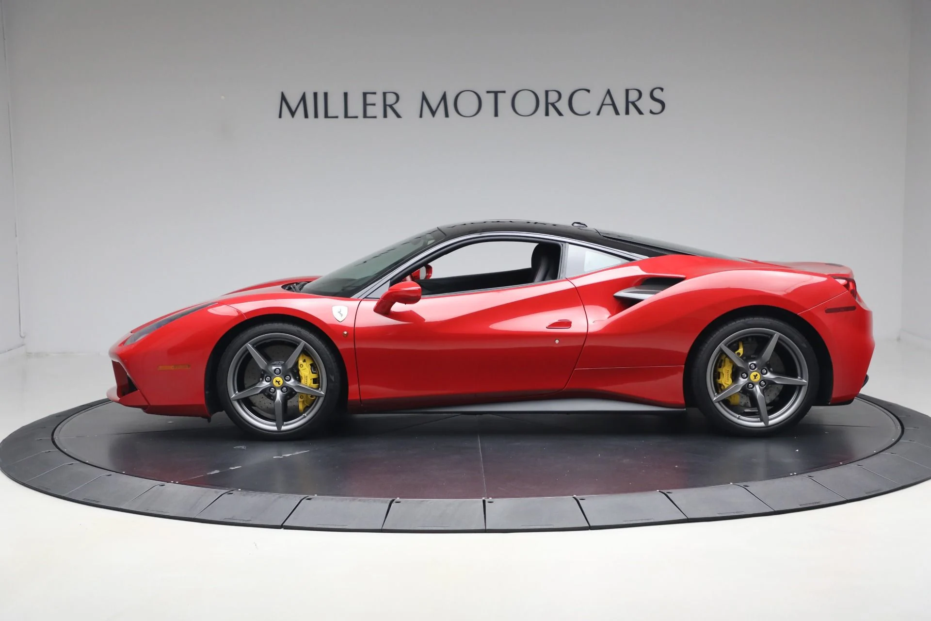mph002_2438207284_Used_2018_Ferrari_488_GTB_1785949713_b413a1dce1