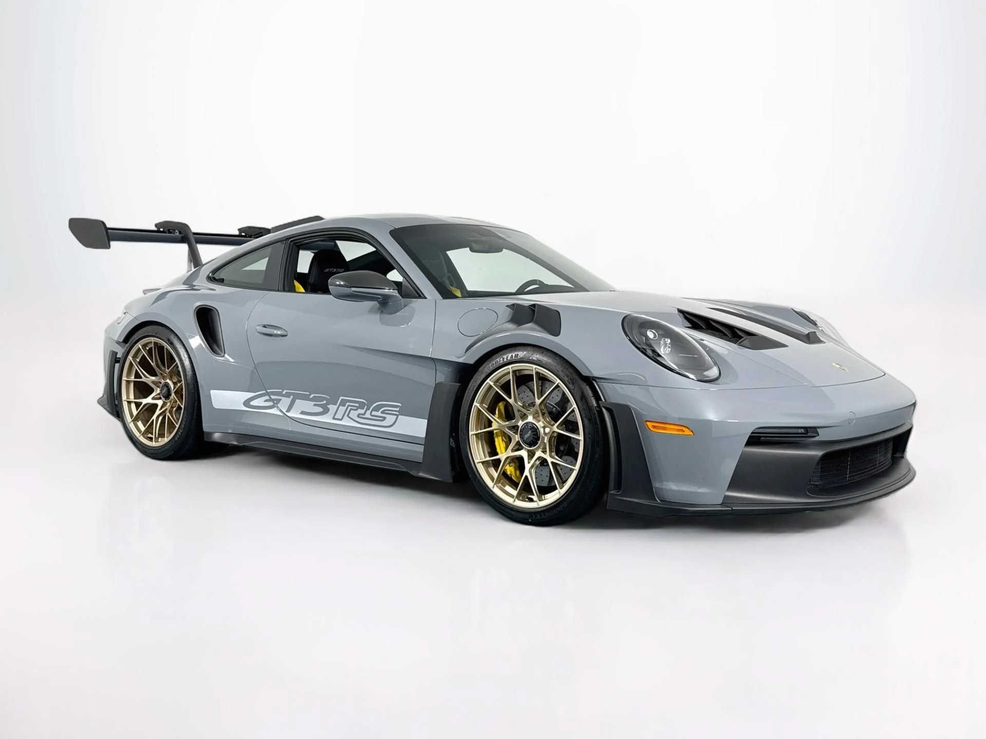 mph002_2443317223_Used_2025_Porsche_911_GT_3_RS_1786058924_1a7cf54d70