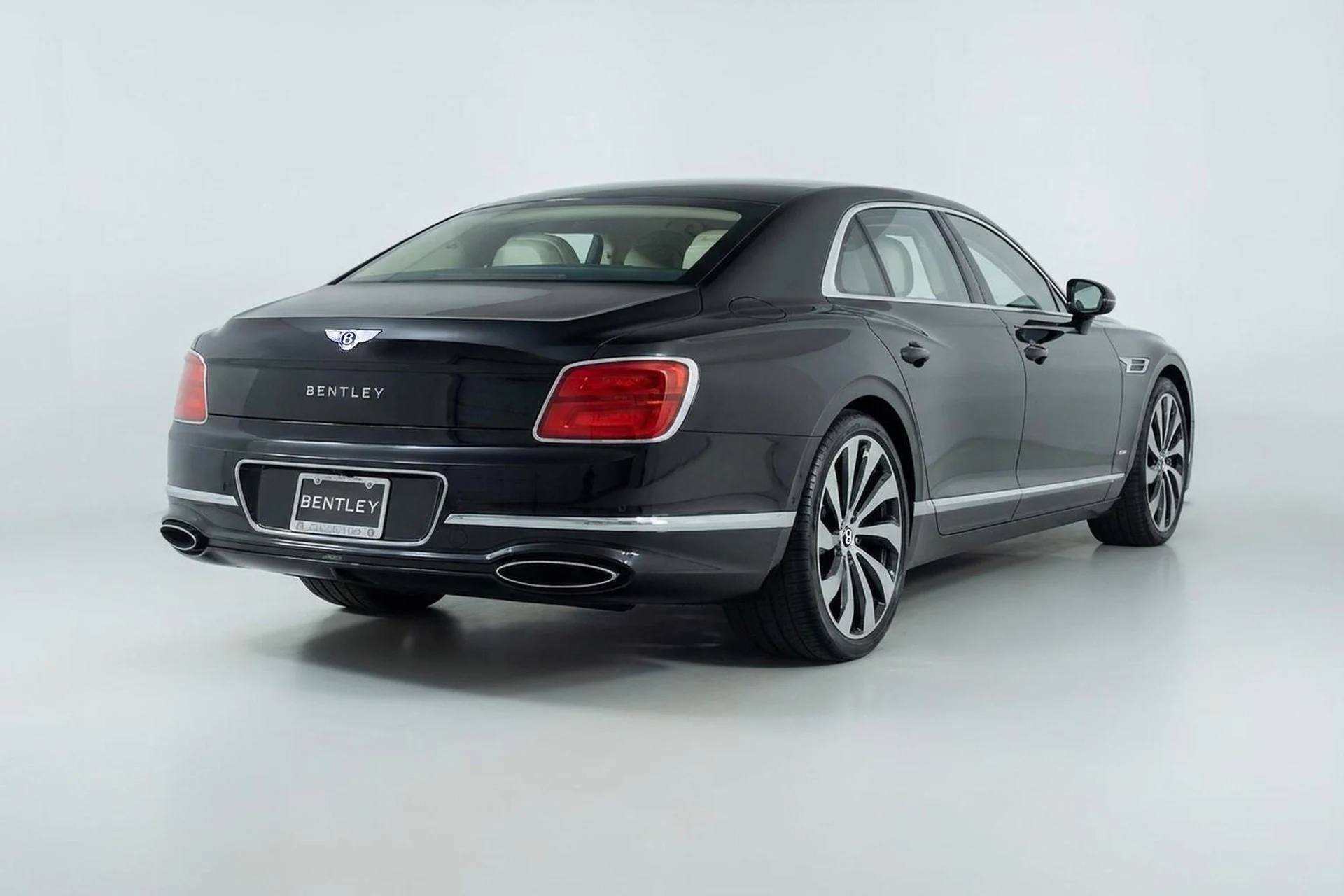 mph002_2445773235_503863234_69bc28b3e818c0e0bbc2c0ed_f1ea374c56