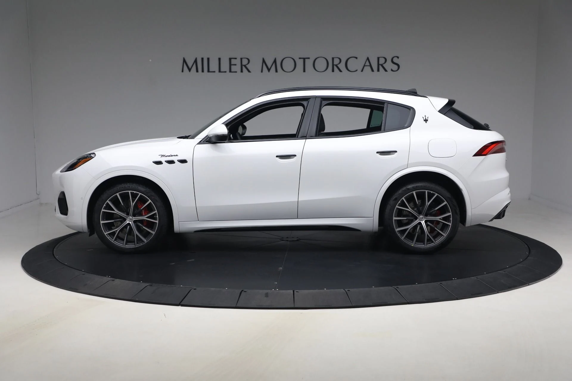 mph002_2449830915_New_2026_Maserati_Grecale_Modena_1768494462_f0a69cab93