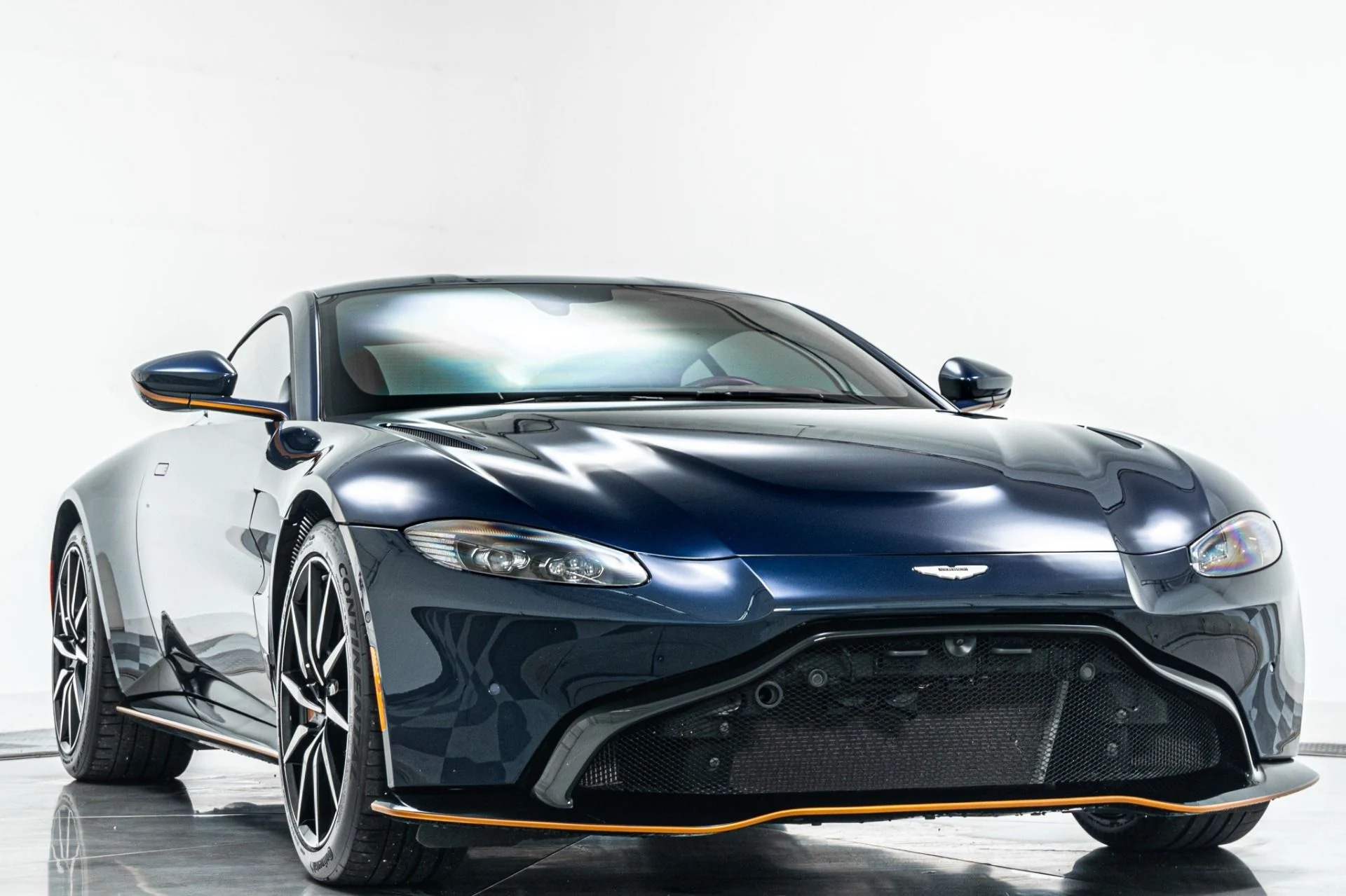 mph002_2449873228_Used_2020_Aston_Martin_Vantage_Black_Bodypack_Tech_Collection_1783017471_c17fd08b54