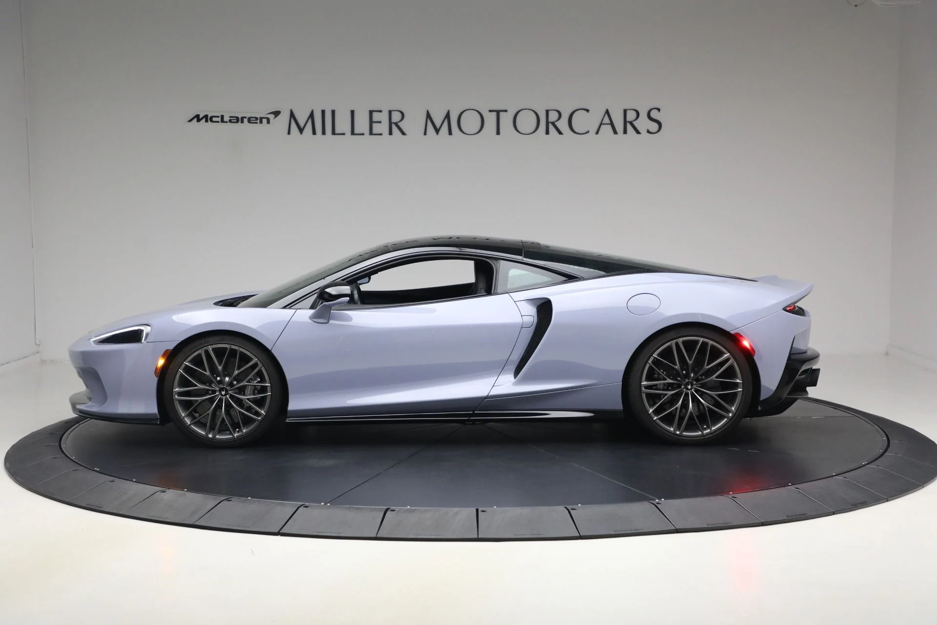 mph002_2462073233_Used_2022_Mc_Laren_GT_Luxe_68fc2d640b