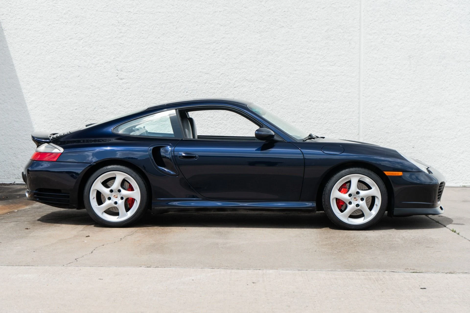 mph002_2476137168_Used_2003_Porsche_911_Turbo_1776447916_31e277e508