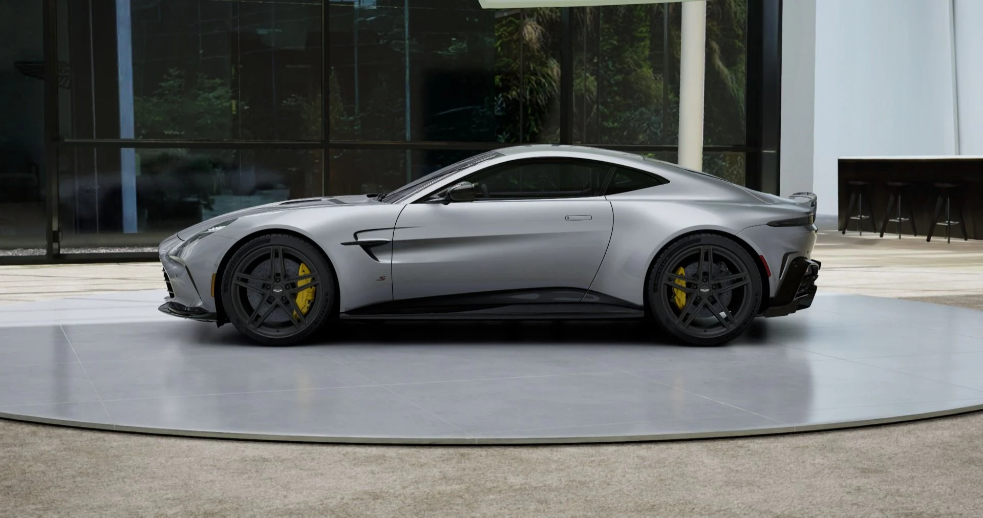 mph002_2480517375_New_2026_Aston_Martin_Vantage_S_1767372620_6d2f4f62a3