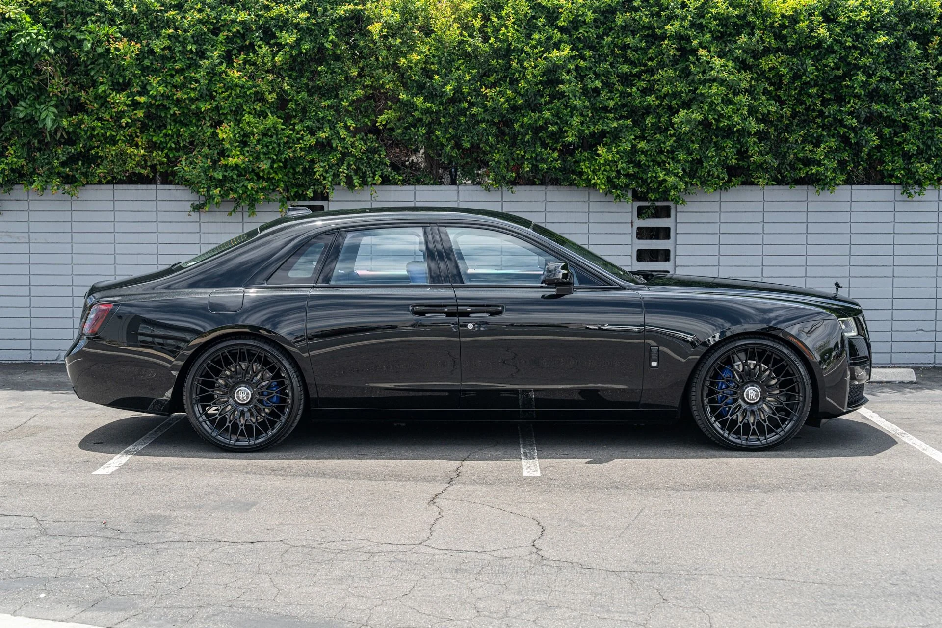 mph002_2486564535_Used_2022_Rolls_Royce_Ghost_1753158268_ec35572a93