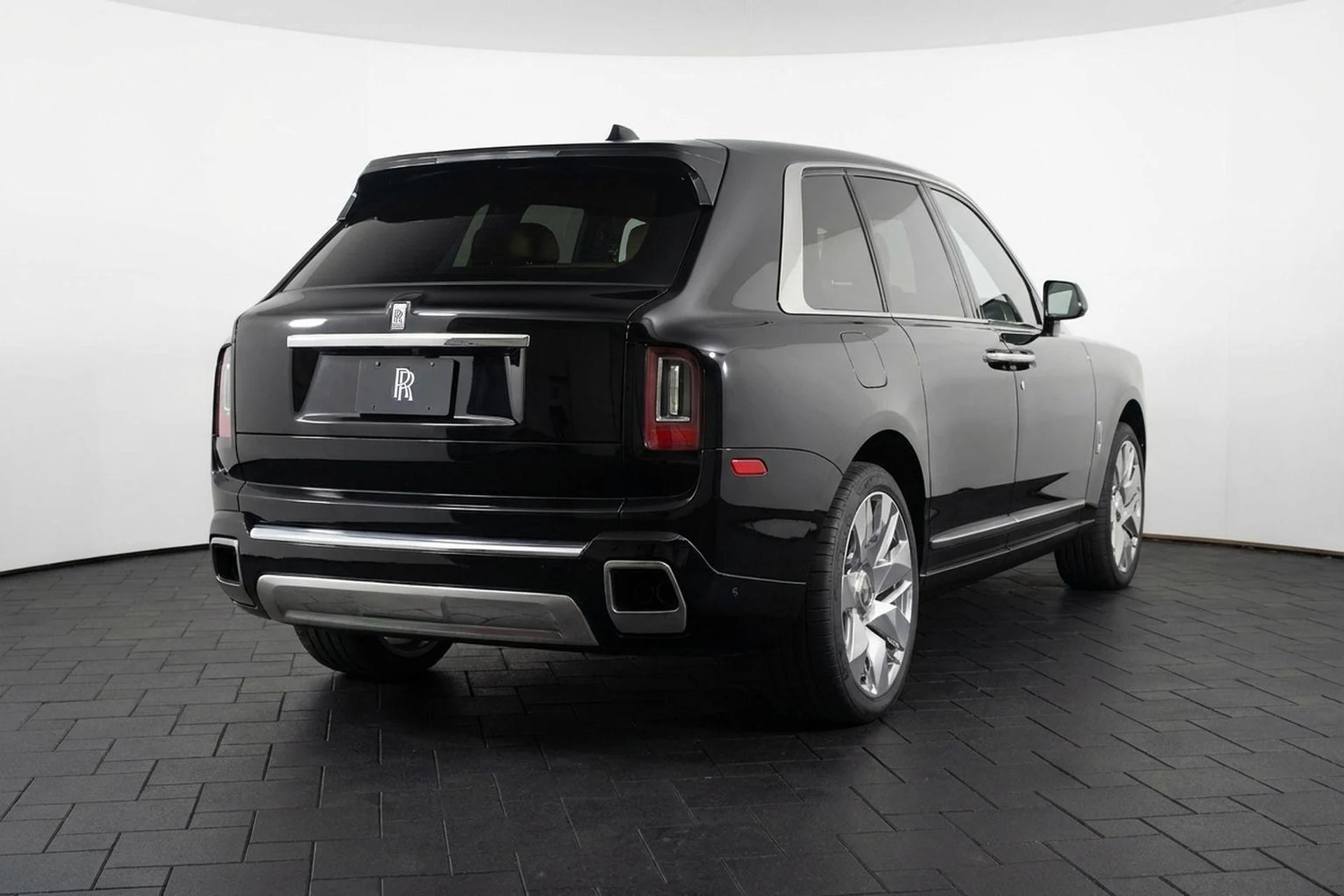 mph002_2492518268_507889728_69ccdbf45079f6187bd8f35d_5eb6eae475