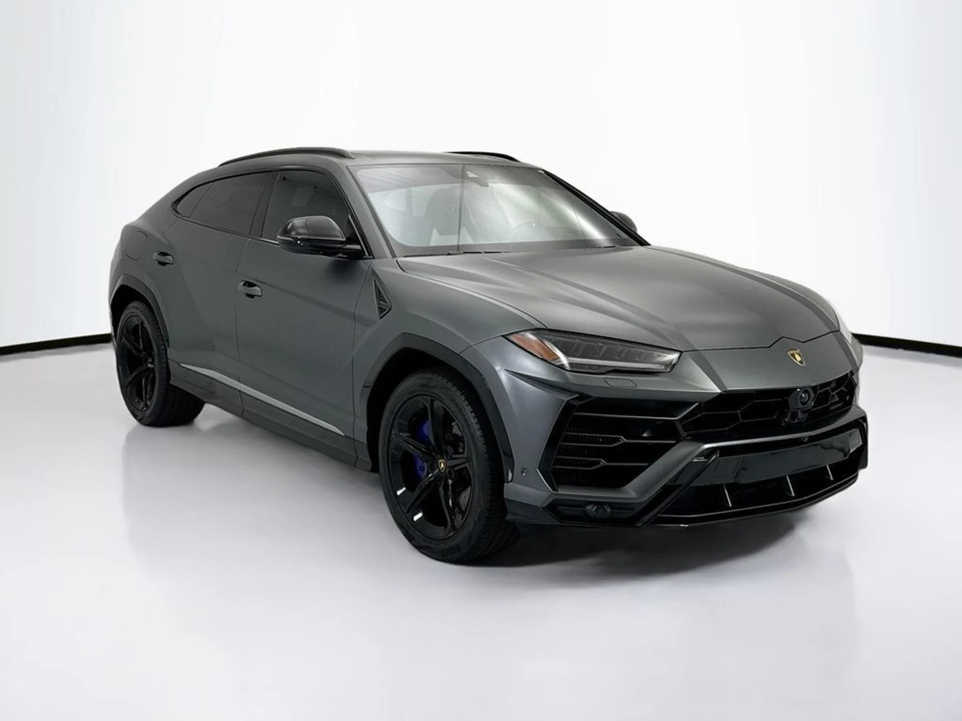 mph002_2504646543_used_2019_lamborghini_urus_awd_8119_23021211_3_1024_19e96f0fa0