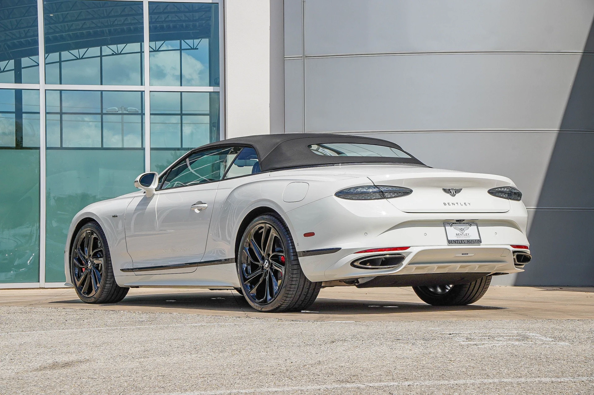 mph002_2508252424_Hi_Tech_Luxury_Imports_LLC_SCBDR_4_ZG_4_SC_020836_image_2_2bbb8610f7