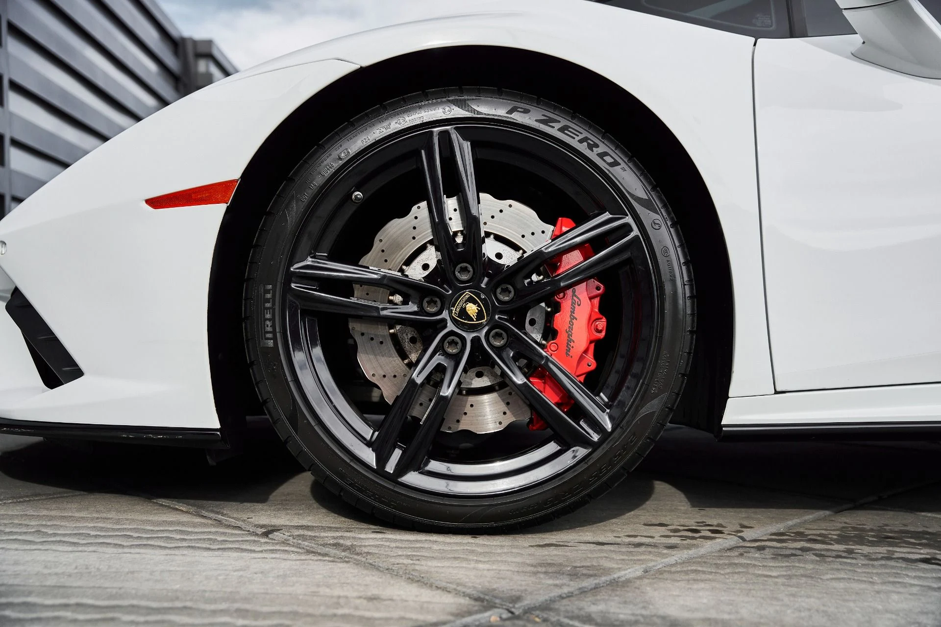 mph002_2511320327_Used_2020_Lamborghini_Huracan_EVO_1768438557_8ebb6d95be