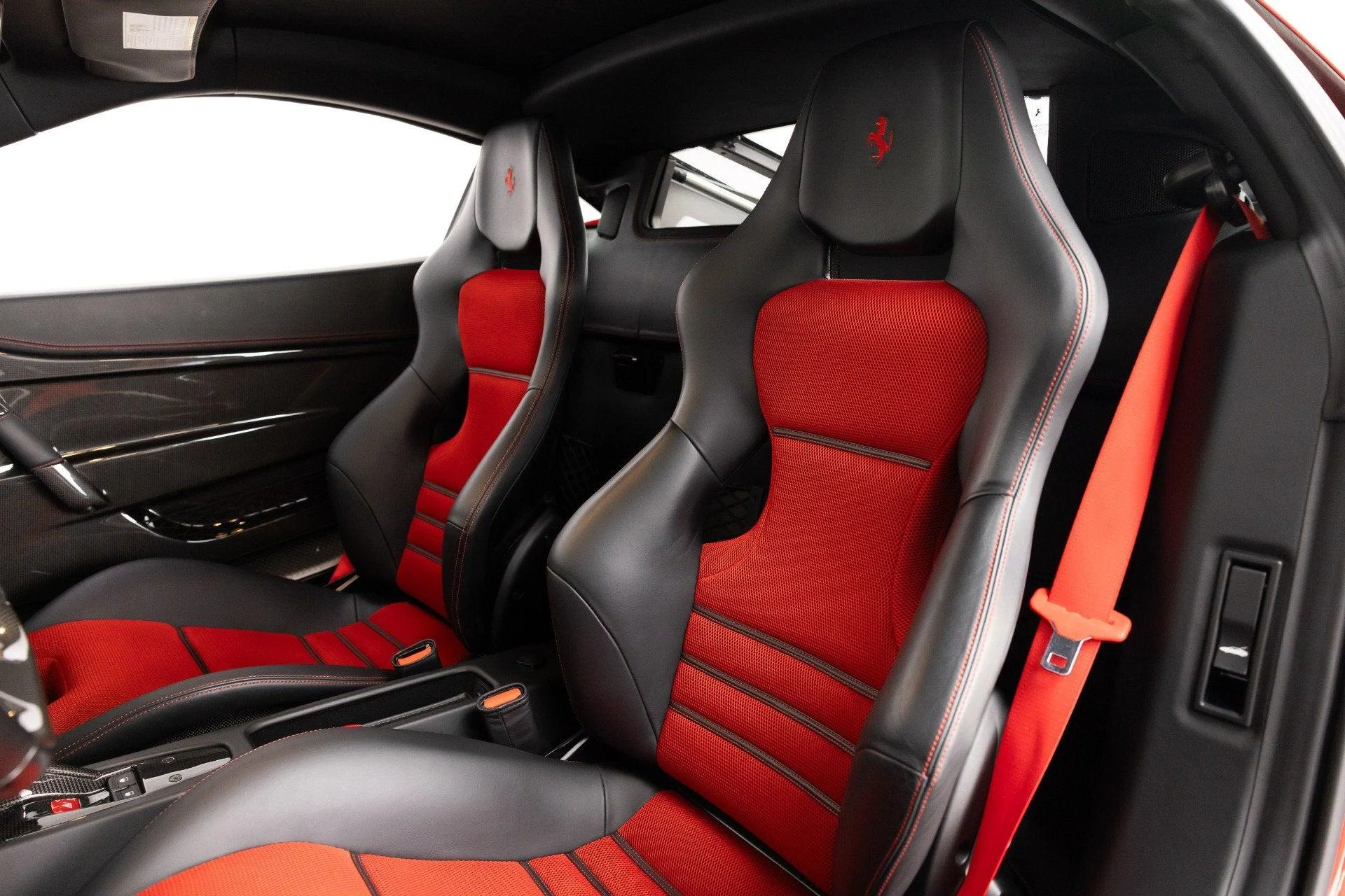 mph002_2512413672_Used_2014_Ferrari_458_Speciale_1786703942_0ebebbf2ff