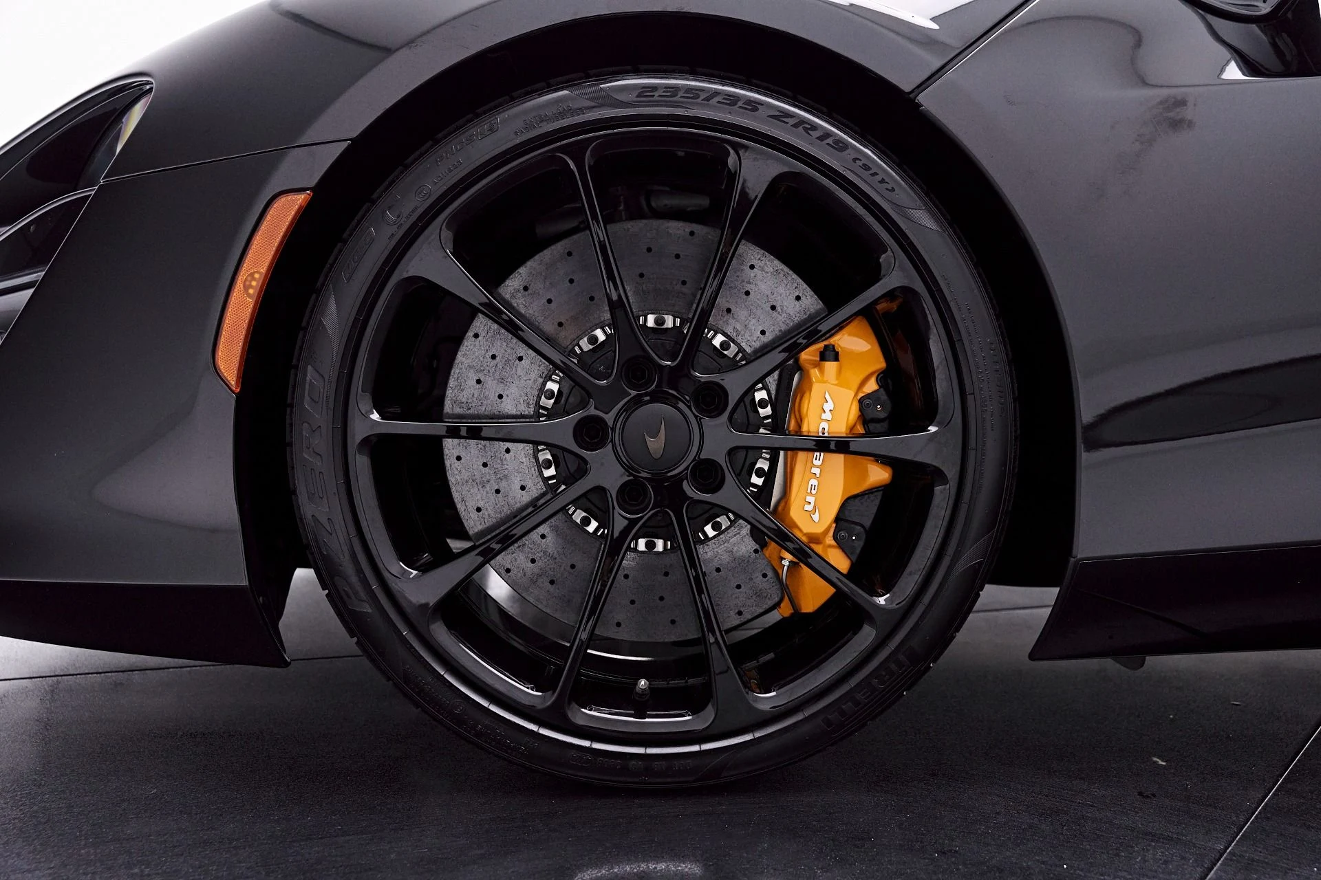 mph002_2514007315_Used_2026_Mc_Laren_Artura_Vision_1777507435_e1d932cf21