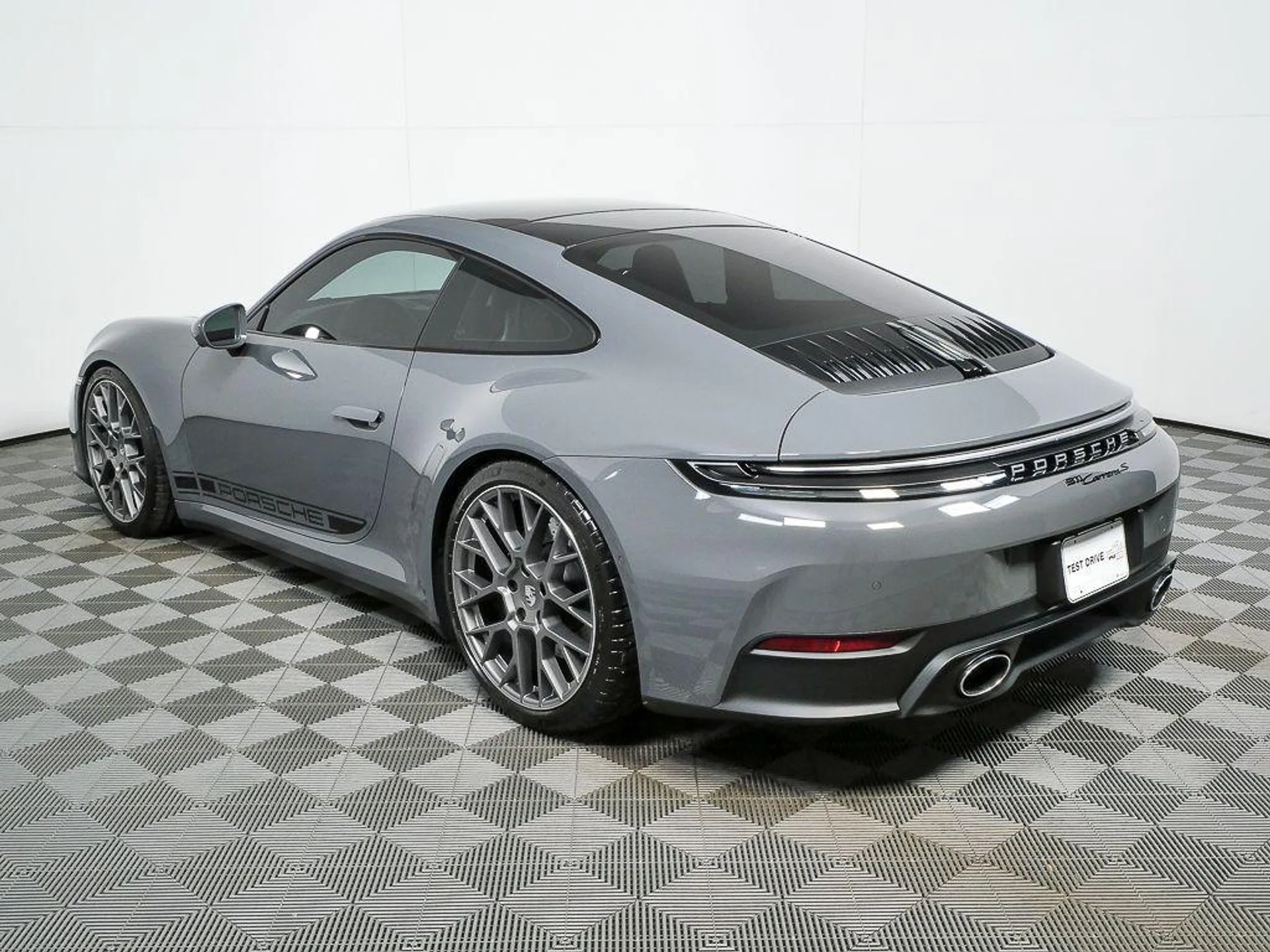 mph002_2514851527_dzs7_C4r5gy_P_2_RRW_Ecu5_Ly_Su7_UI_a73107fd2c