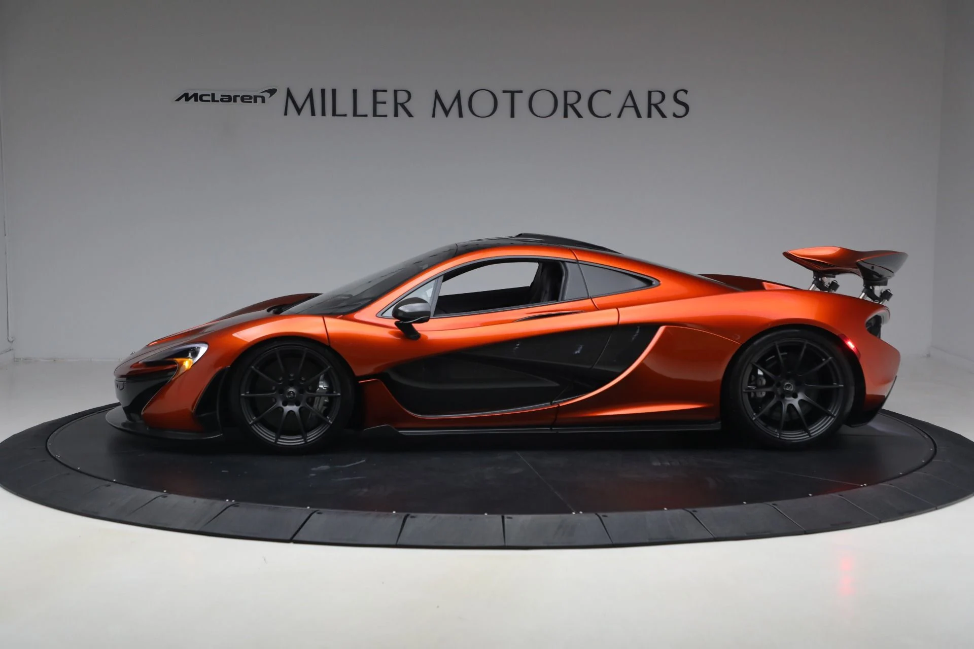 mph002_2526112409_Used_2015_Mc_Laren_P1_833d45e69b