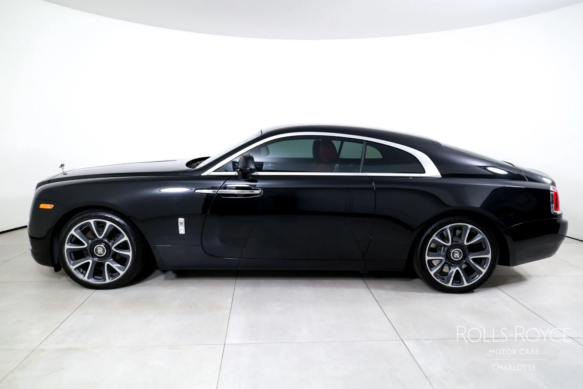 mph002_2529083249_Used_2020_Rolls_Royce_Wraith_1751579463_5d303de52a