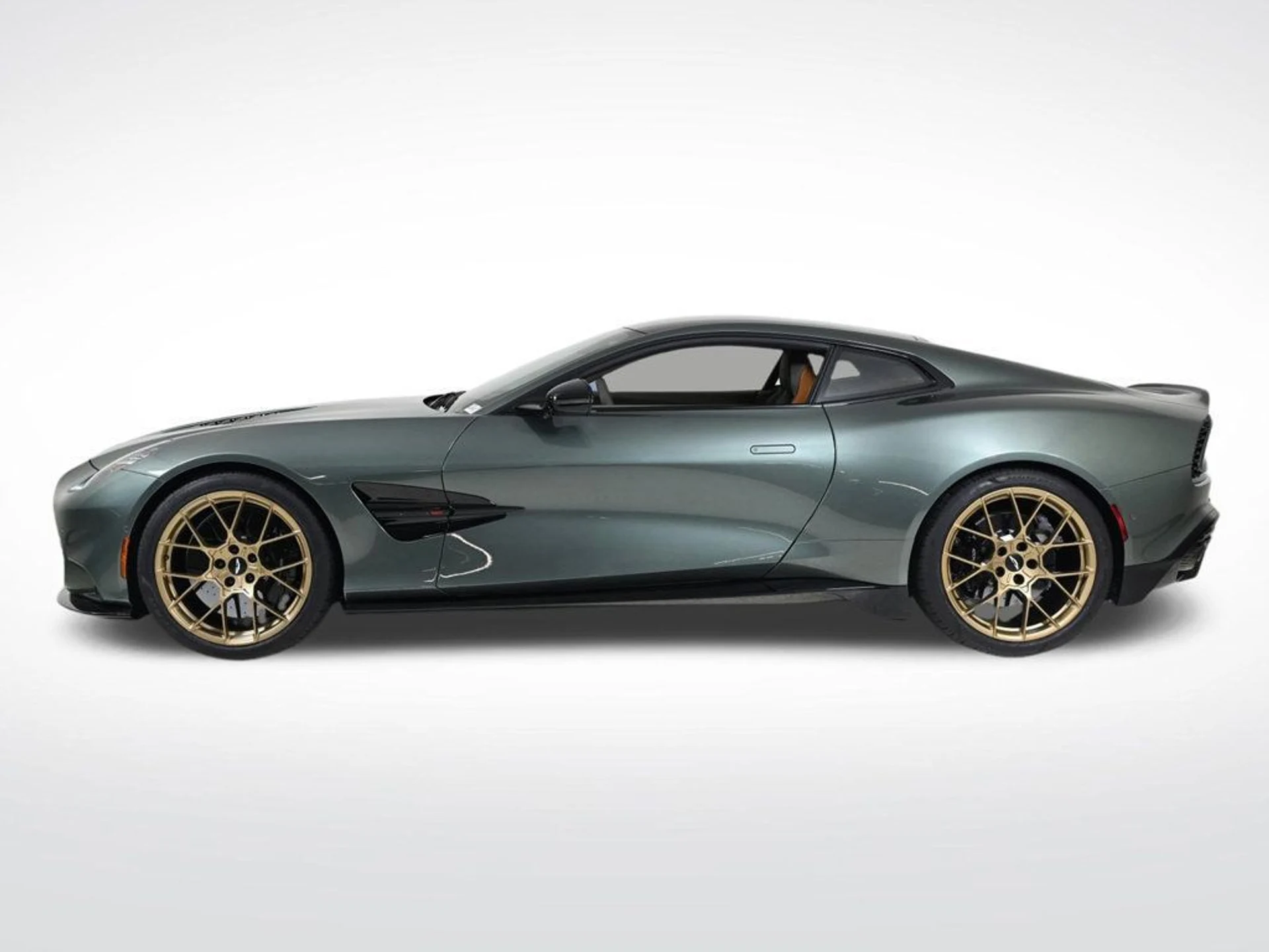 mph002_2539890482_new_2025_aston_martin_vanquish_coupe_11350_22897480_2_1024_5f516516ad
