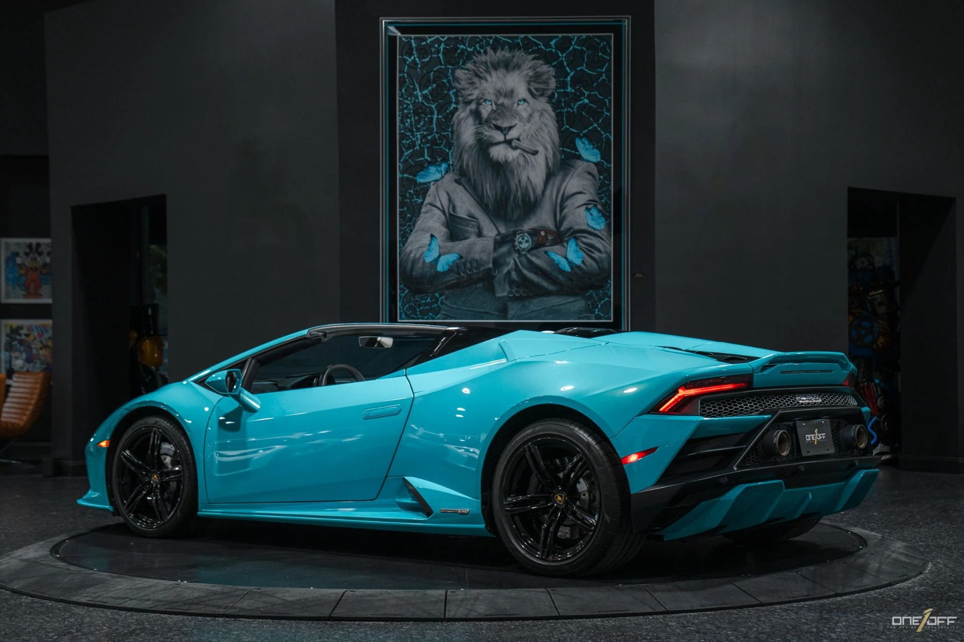 mph002_2541736183_Used_2021_Lamborghini_Huracan_EVO_Spyder_In_Blu_Glauco_w_White_Interior_1756349683_4a99642a55