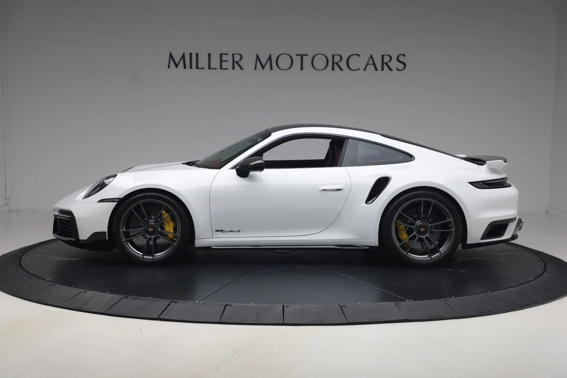mph002_2543626483_Used_2022_Porsche_911_Turbo_S_1782750137_0bd22fd16b