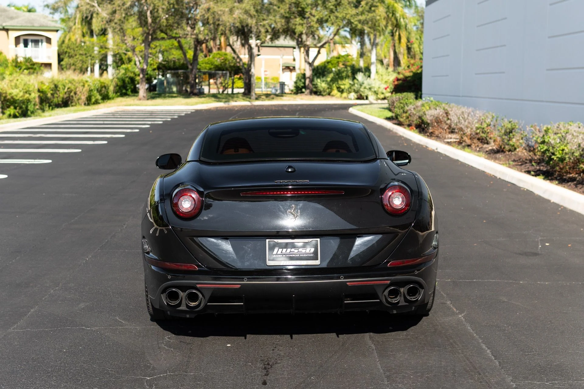 mph002_2551655045_Used_2017_Ferrari_California_T_1767065452_b15c7e0d4a