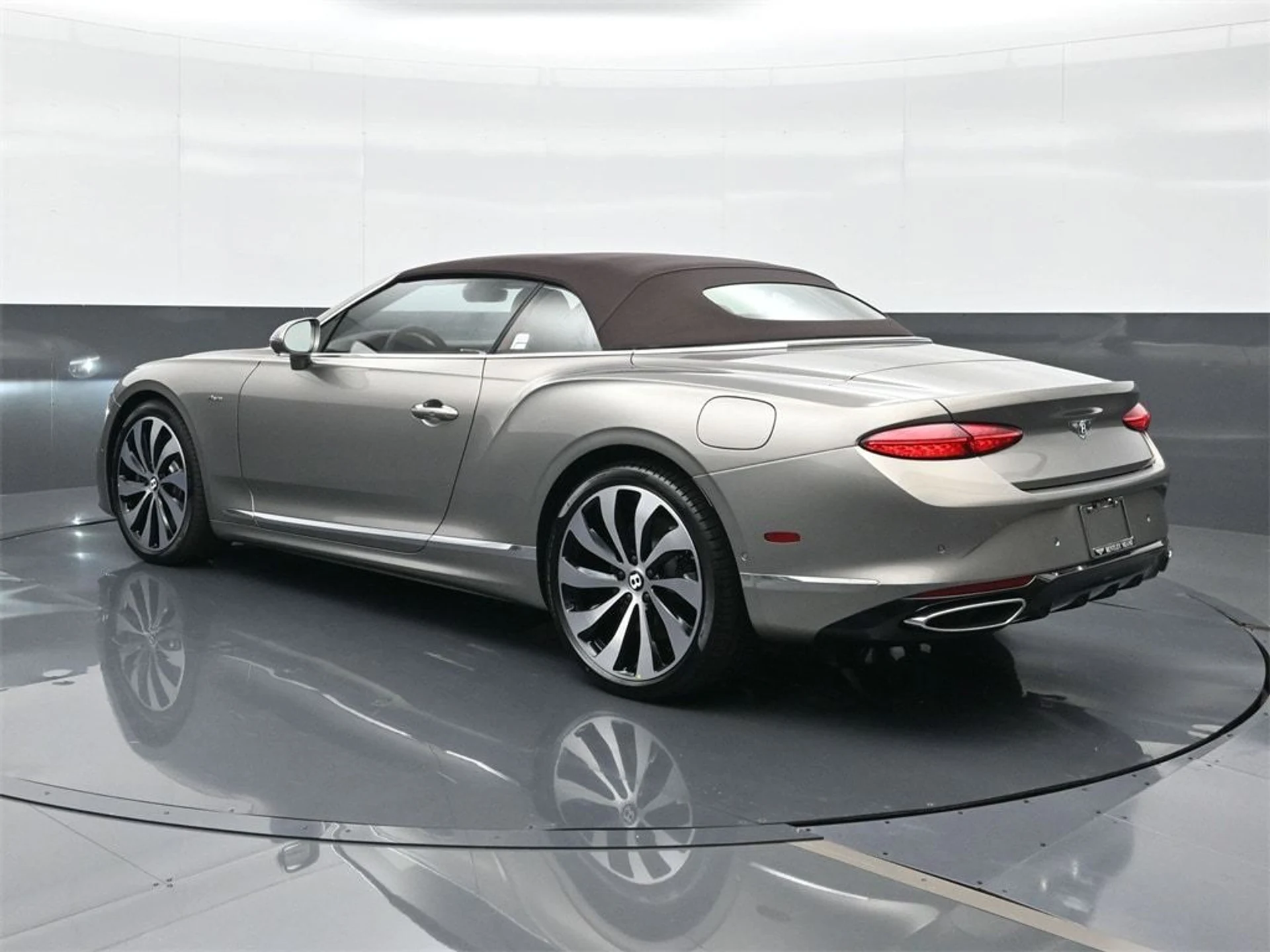 mph002_2552046384_be7f0eee924039b95c3285395d8b5956x_c1fa84253a