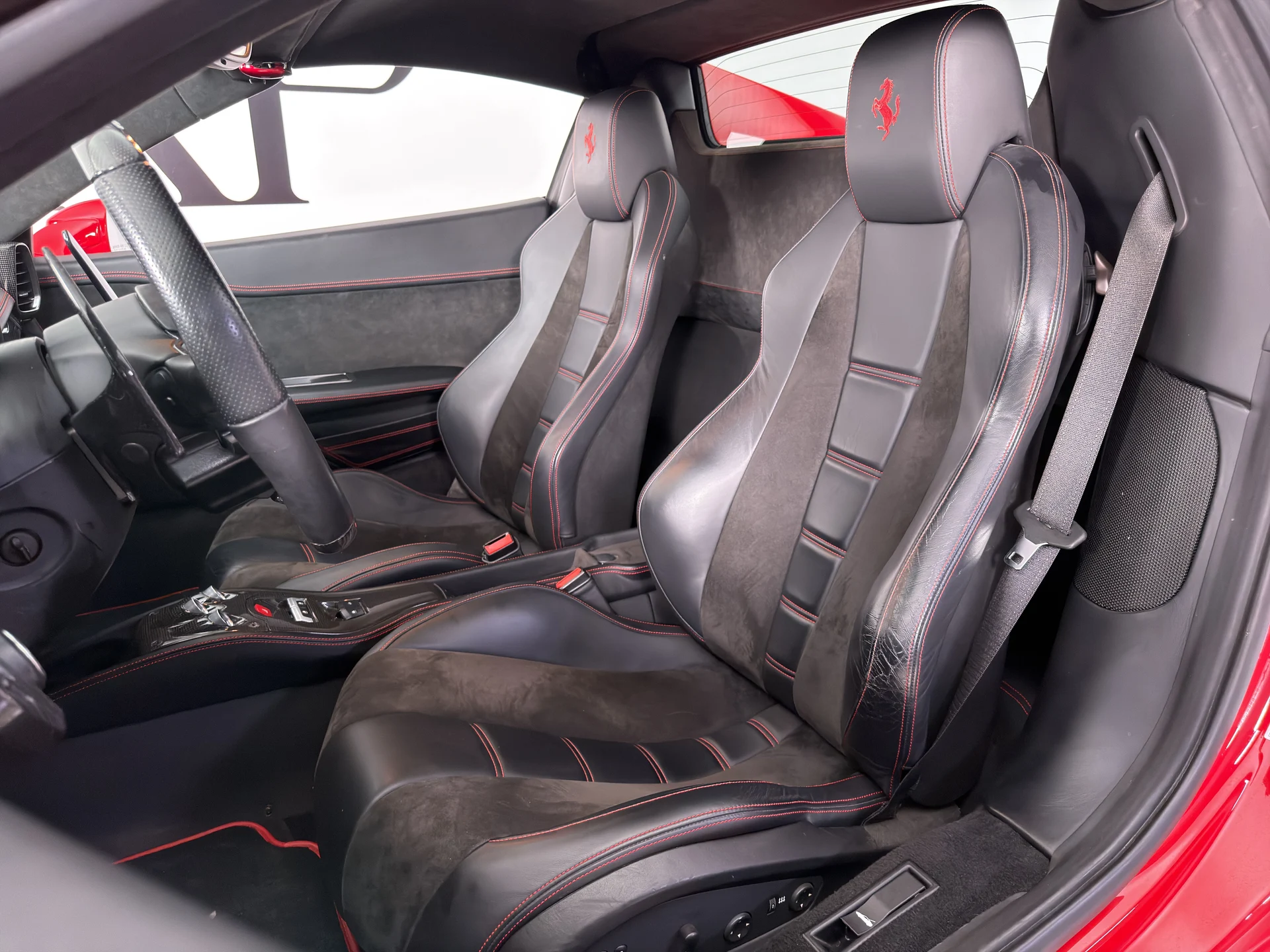 mph002_2558713645_CA_3768_interior_002_469df9abf7