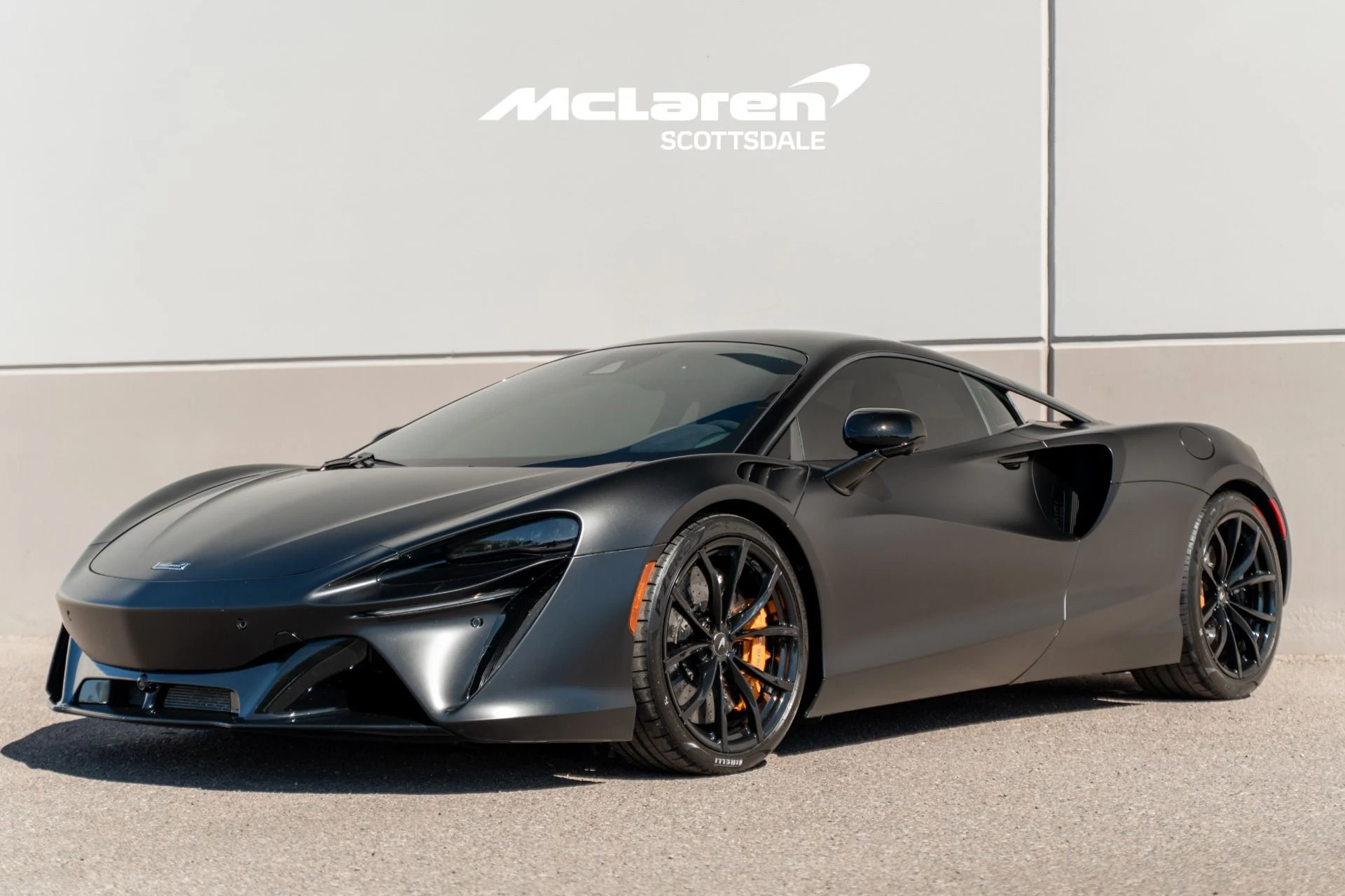 mph002_2570850623_Used_2024_MCLAREN_ARTURA_1757647464_384efcef11