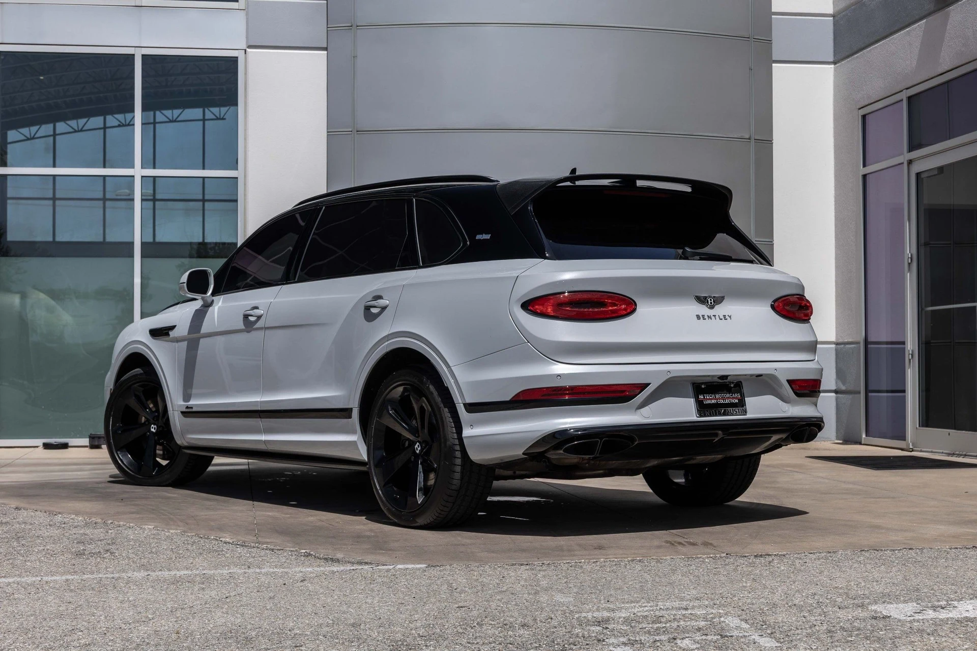 mph002_2578829191_Hi_Tech_Luxury_Imports_LLC_SJAHT_2_ZV_8_PC_020673_image_2_2f13999fdb