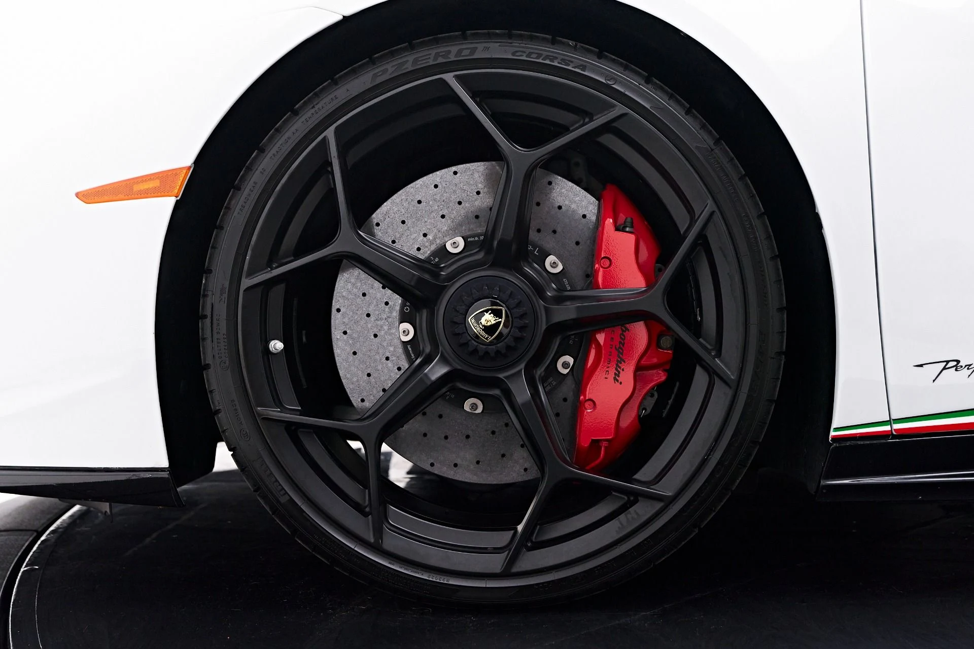 mph002_257931686_Used_2018_Lamborghini_Huracan_Performante_1754074908_45bae25c54