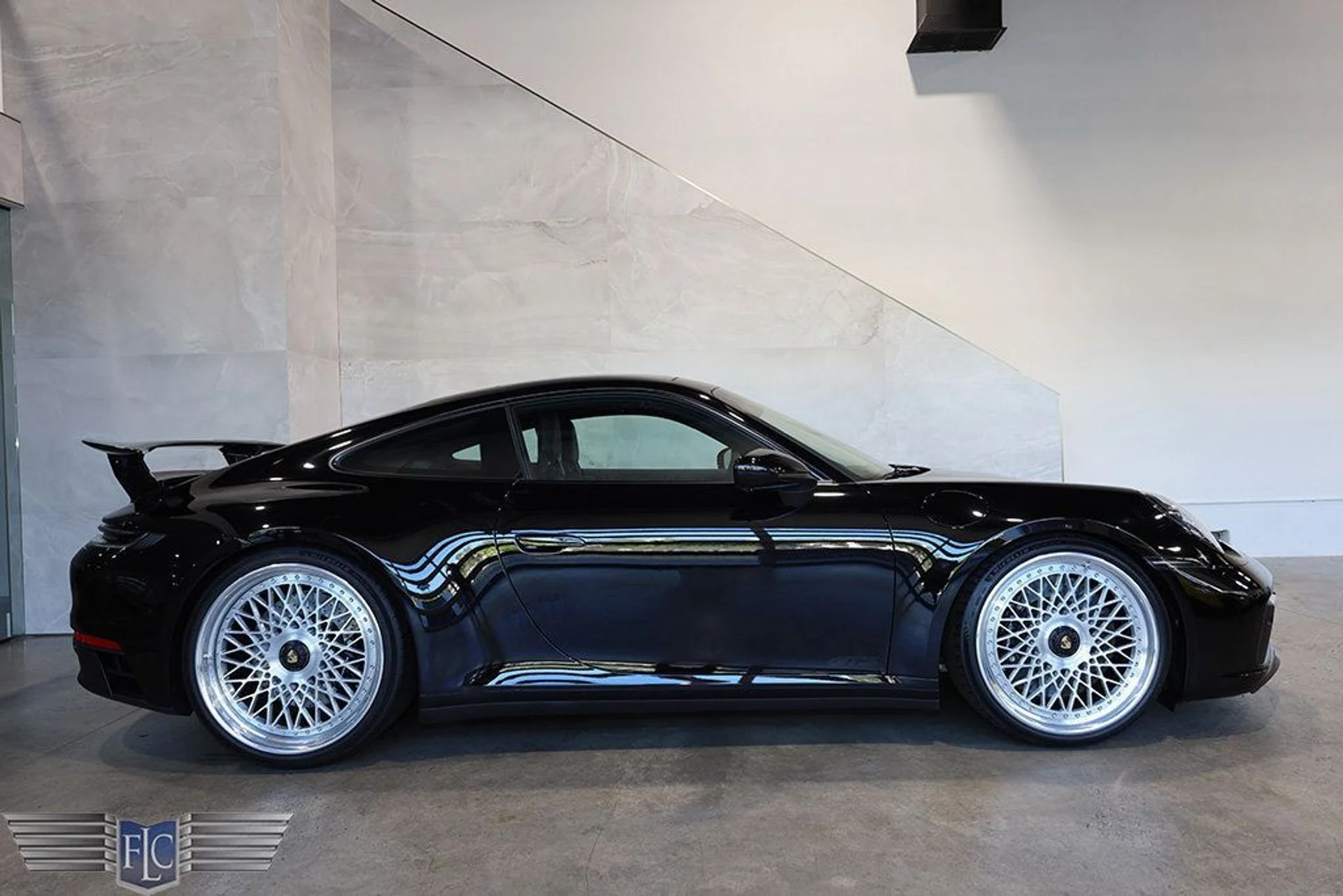 mph002_258368870_used_2024_porsche_911_carreragtscoupemanual_9689_22931180_3_1024_147c659ea5