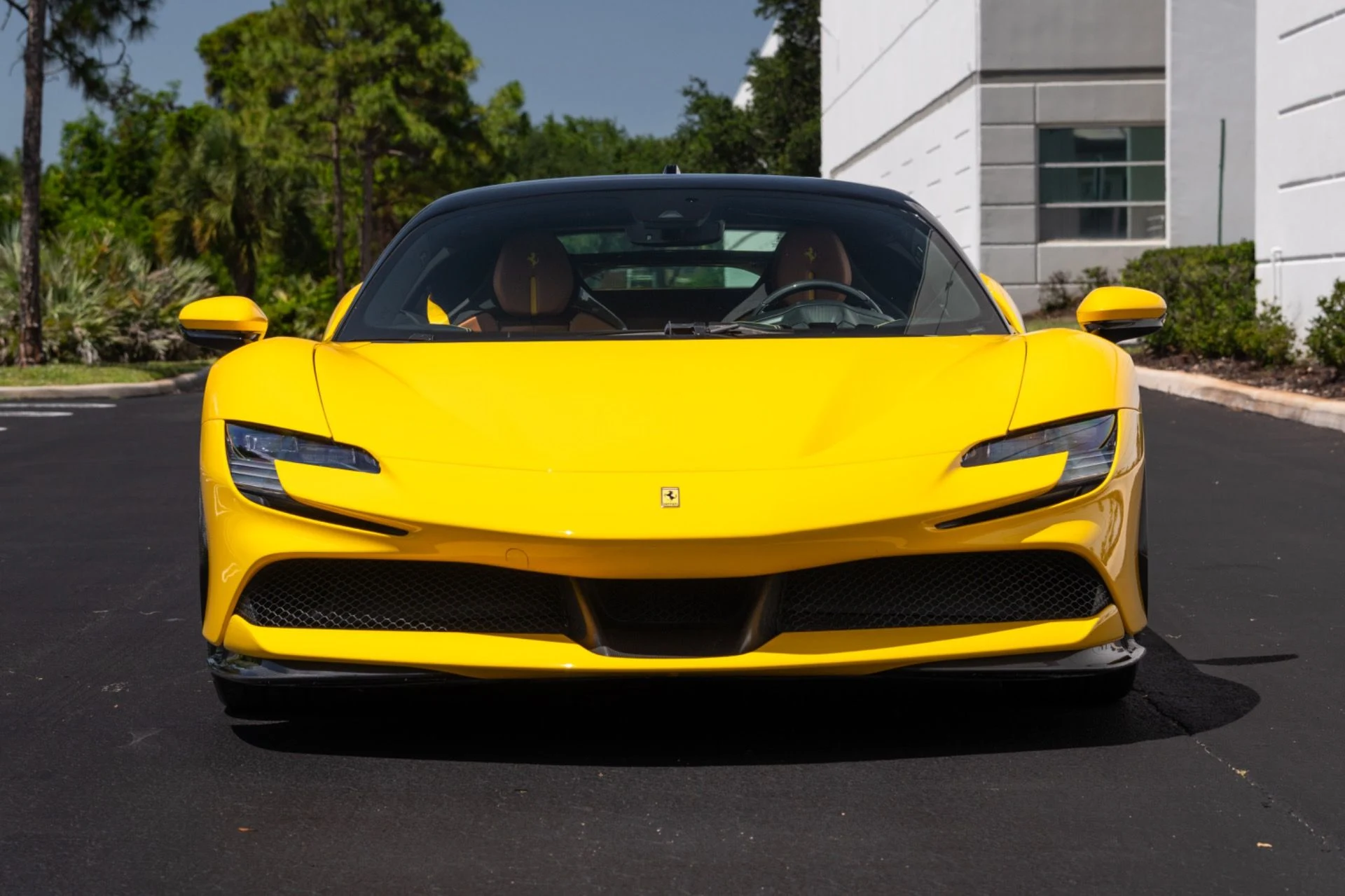mph002_258669394_Used_2021_Ferrari_SF_90_Stradale_1779339411_8589179e7f