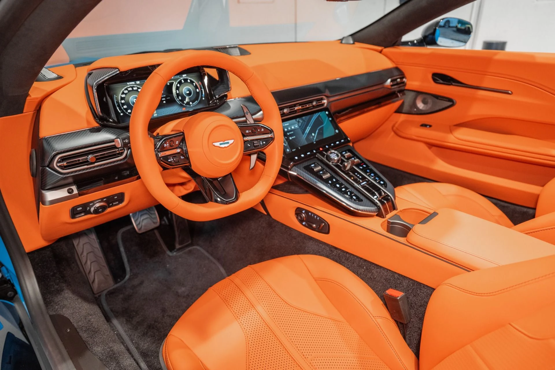 mph002_2586834908_New_2026_Aston_Martin_Vantage_Roadster_1761752064_43390599a3