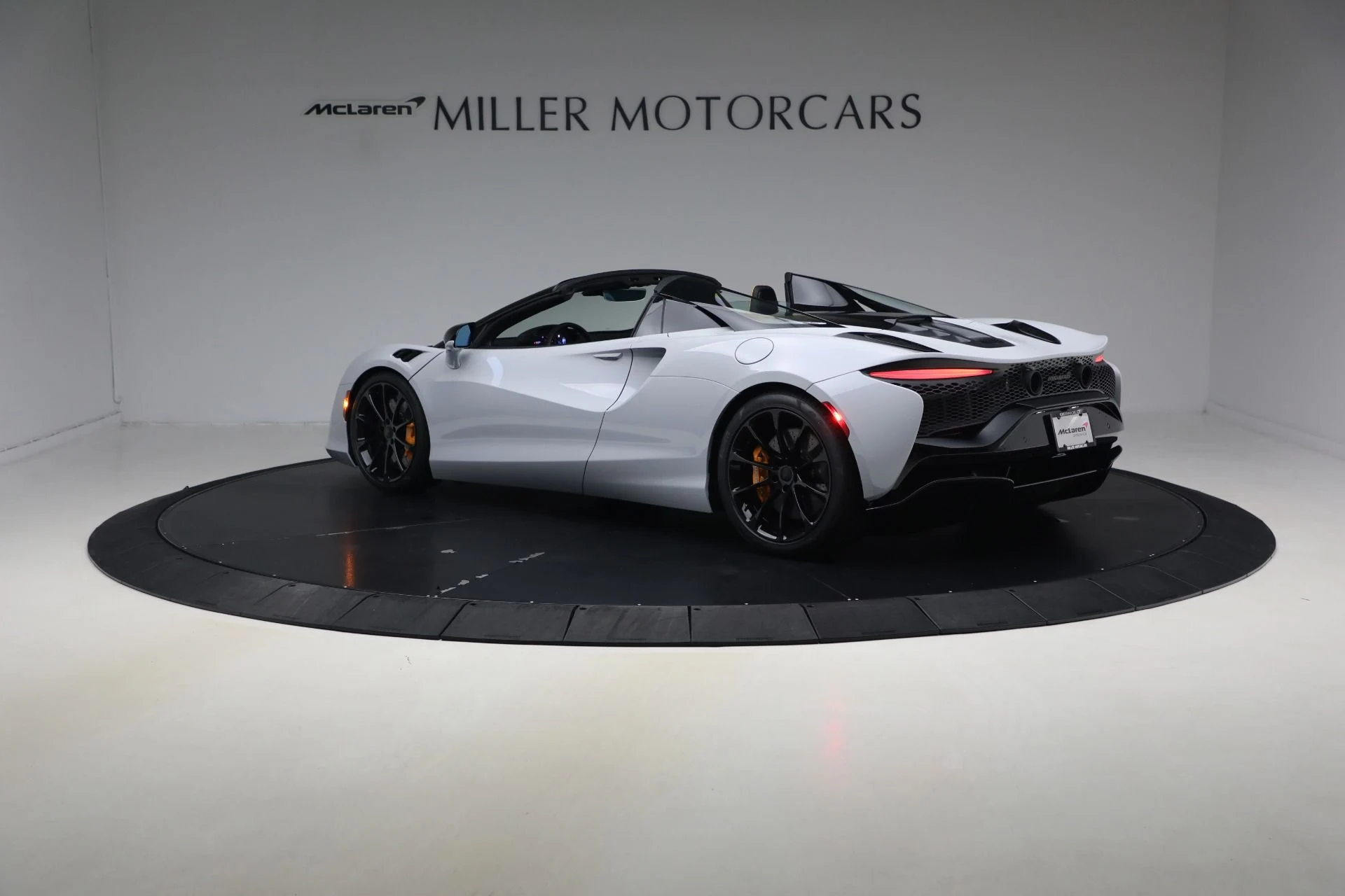mph002_2594082300_New_2026_Mc_Laren_Artura_Spider_Vision_e767b7251e