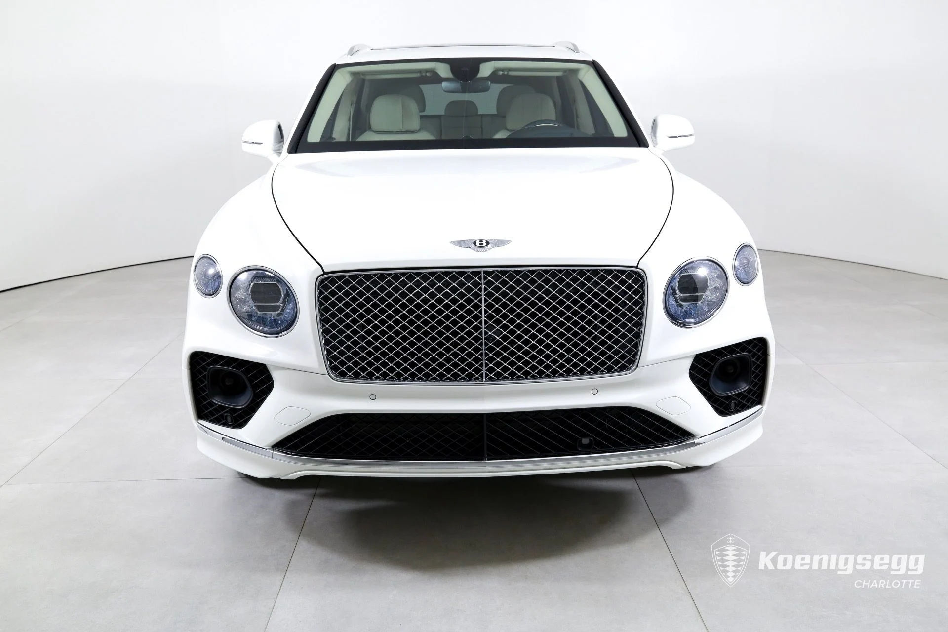 mph002_2596677312_Used_2023_Bentley_Bentayga_Hybrid_1760985588_0a3a6d4417