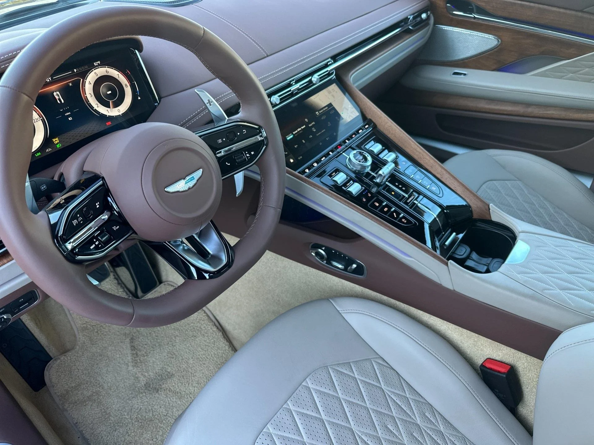 mph002_2597297630_New_2025_Aston_Martin_DB_12_1761746935_a02e05bc8b