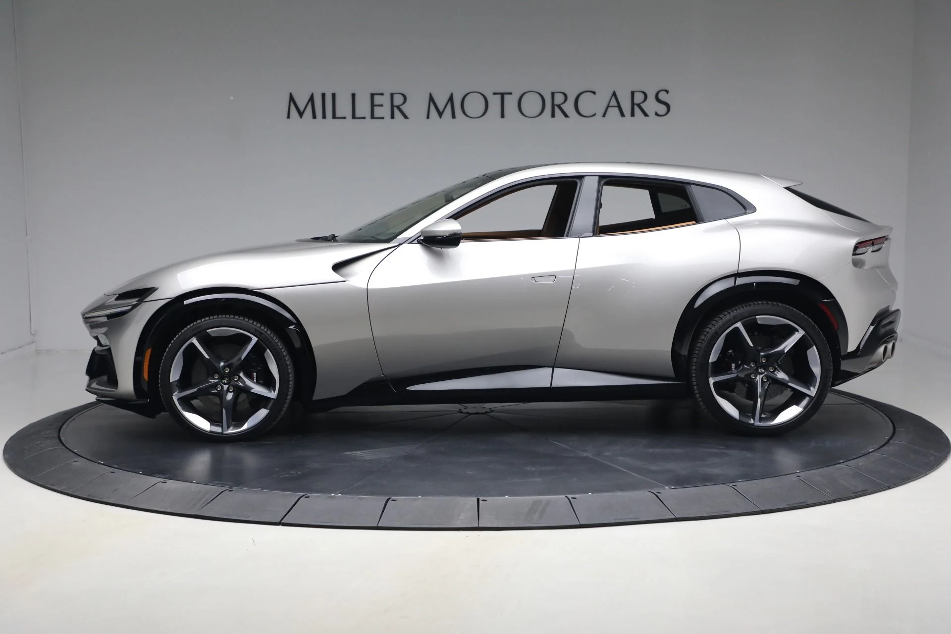 mph002_2608890400_Used_2024_Ferrari_Purosangue_1770065660_21ba49a10a