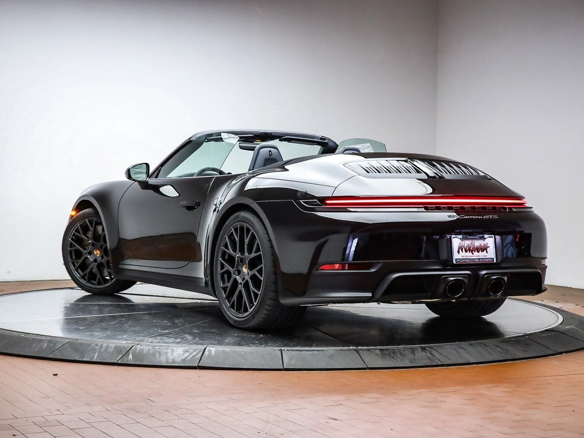 mph002_2611823727_9eb31a69d8f2d28cd1ed0aba1fba7348x_51edb6a636